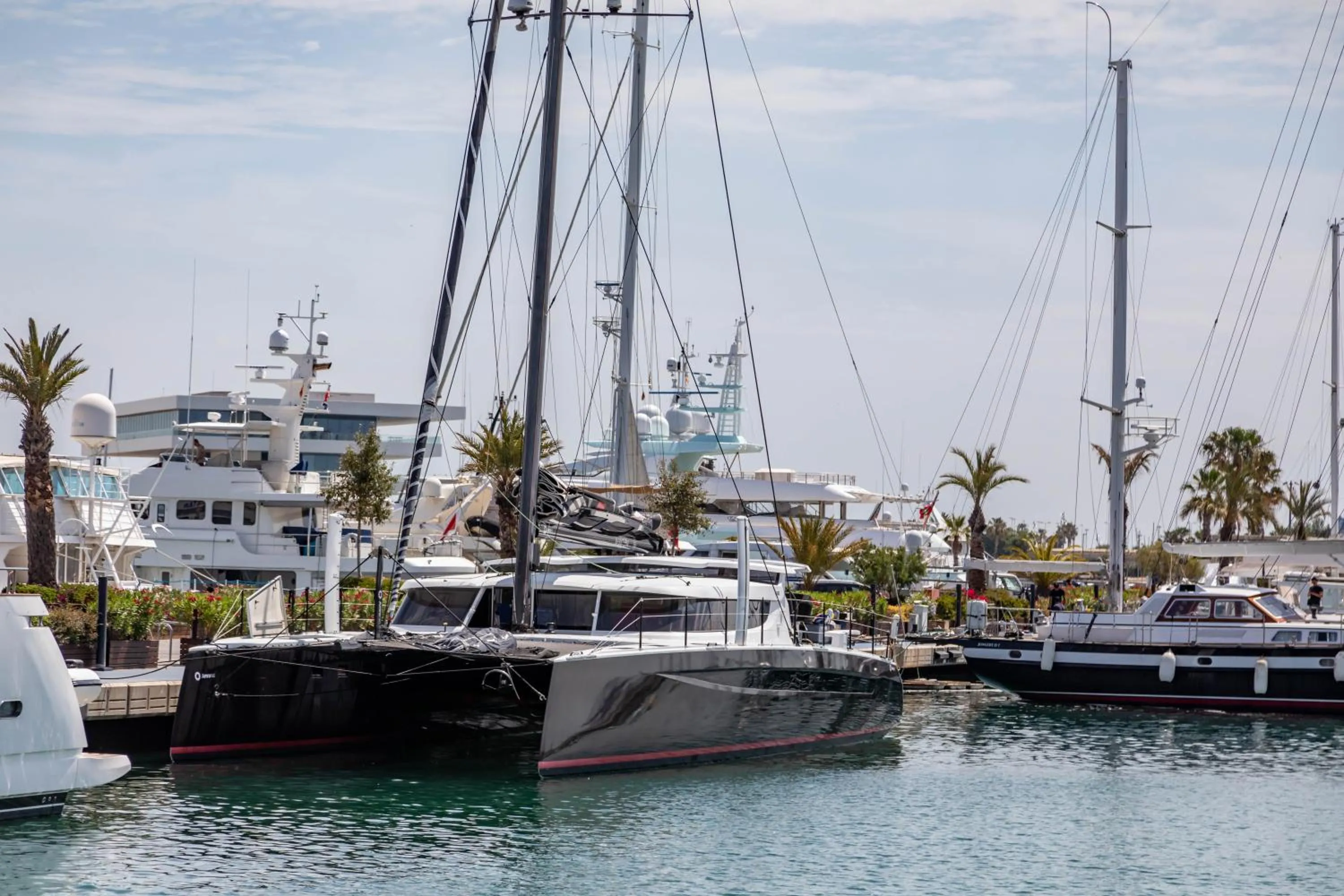 Nearby landmark in Travel Habitat La Marina Real