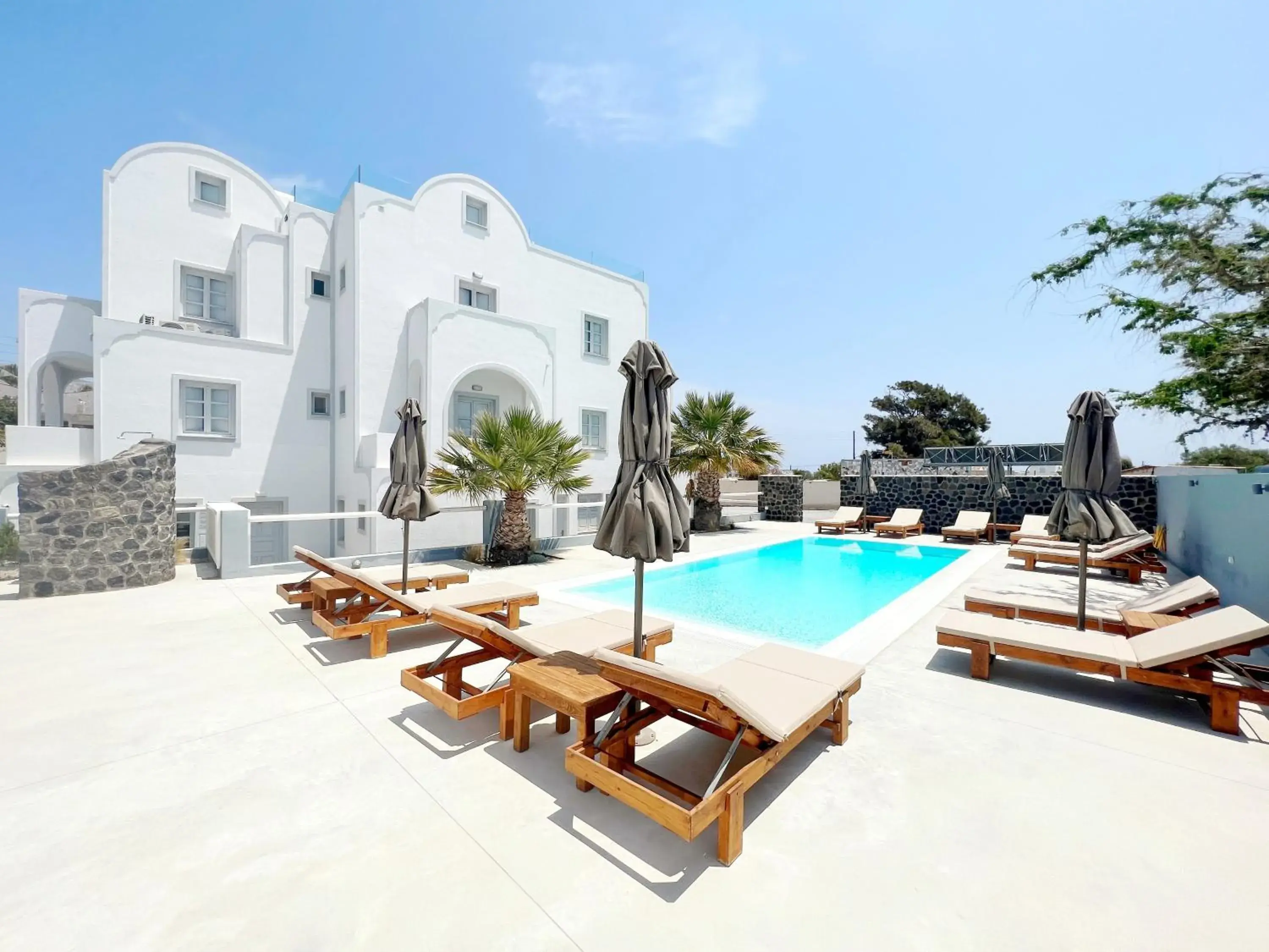White Lily Suites & Lofts - Adults Only 16 Plus White Lily Suites & Lofts - Adults Only 16 Plus