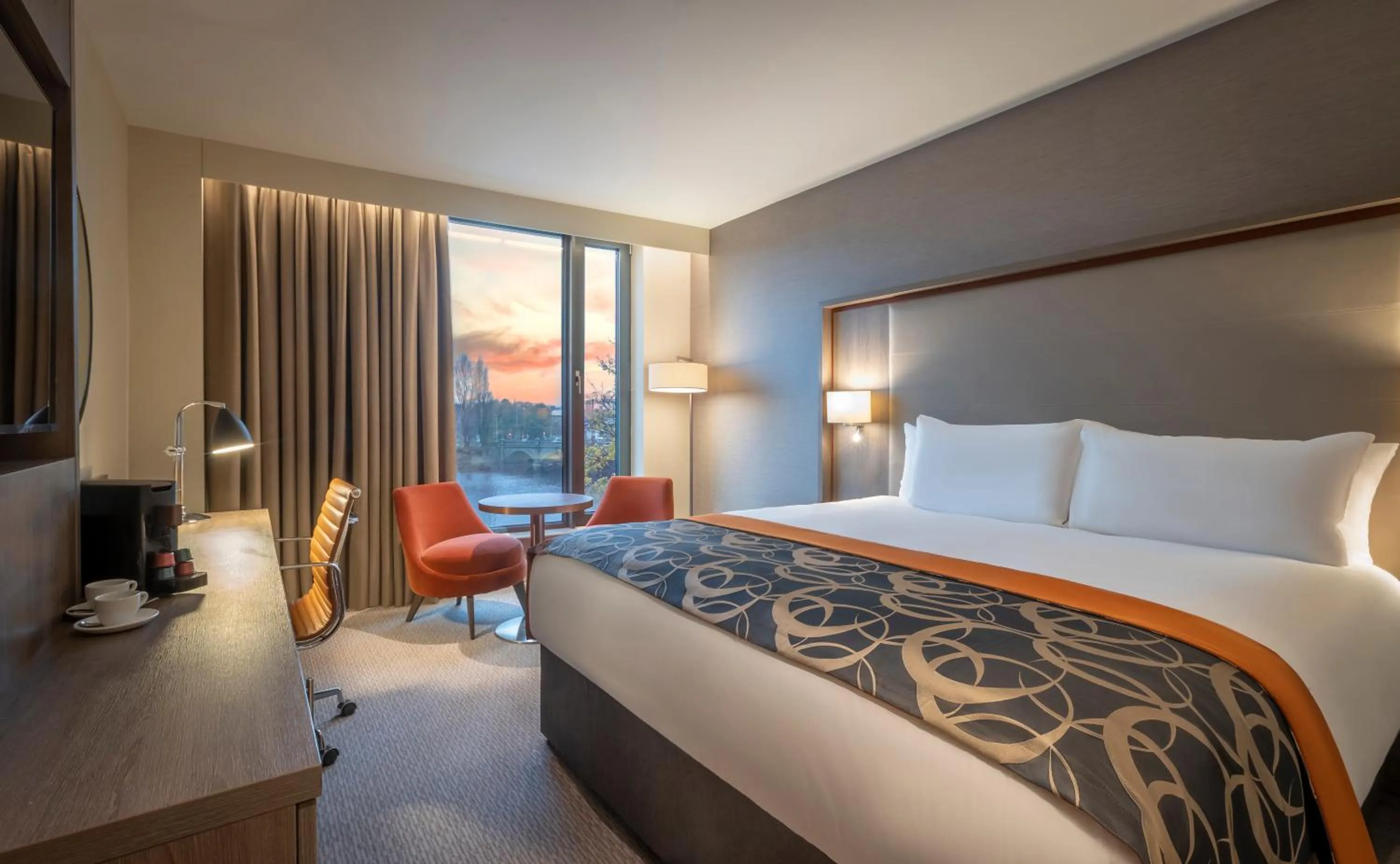 Bedroom, Bed in Clayton Hotel Glasgow City