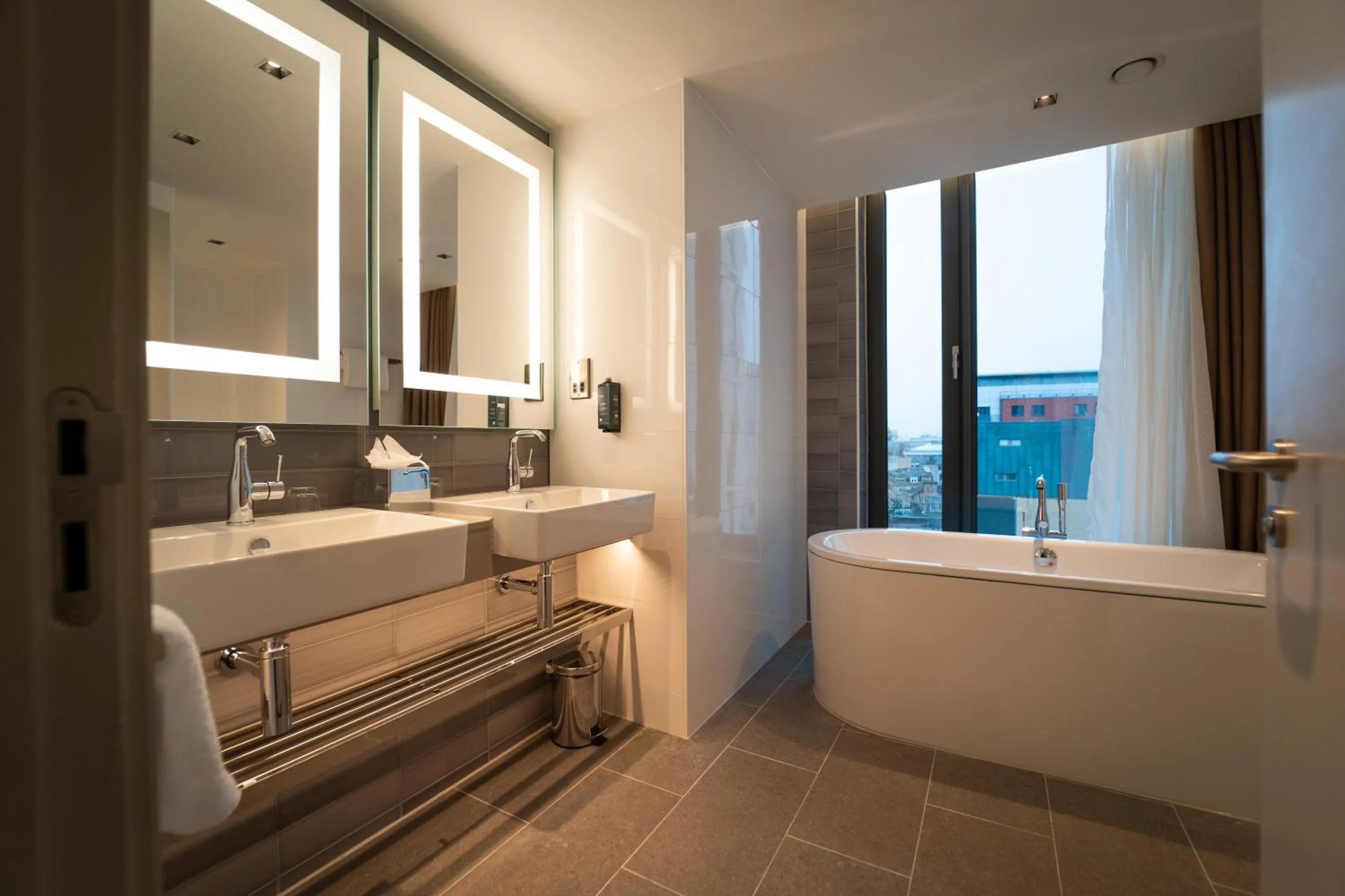 Bathroom in Clayton Hotel Glasgow City