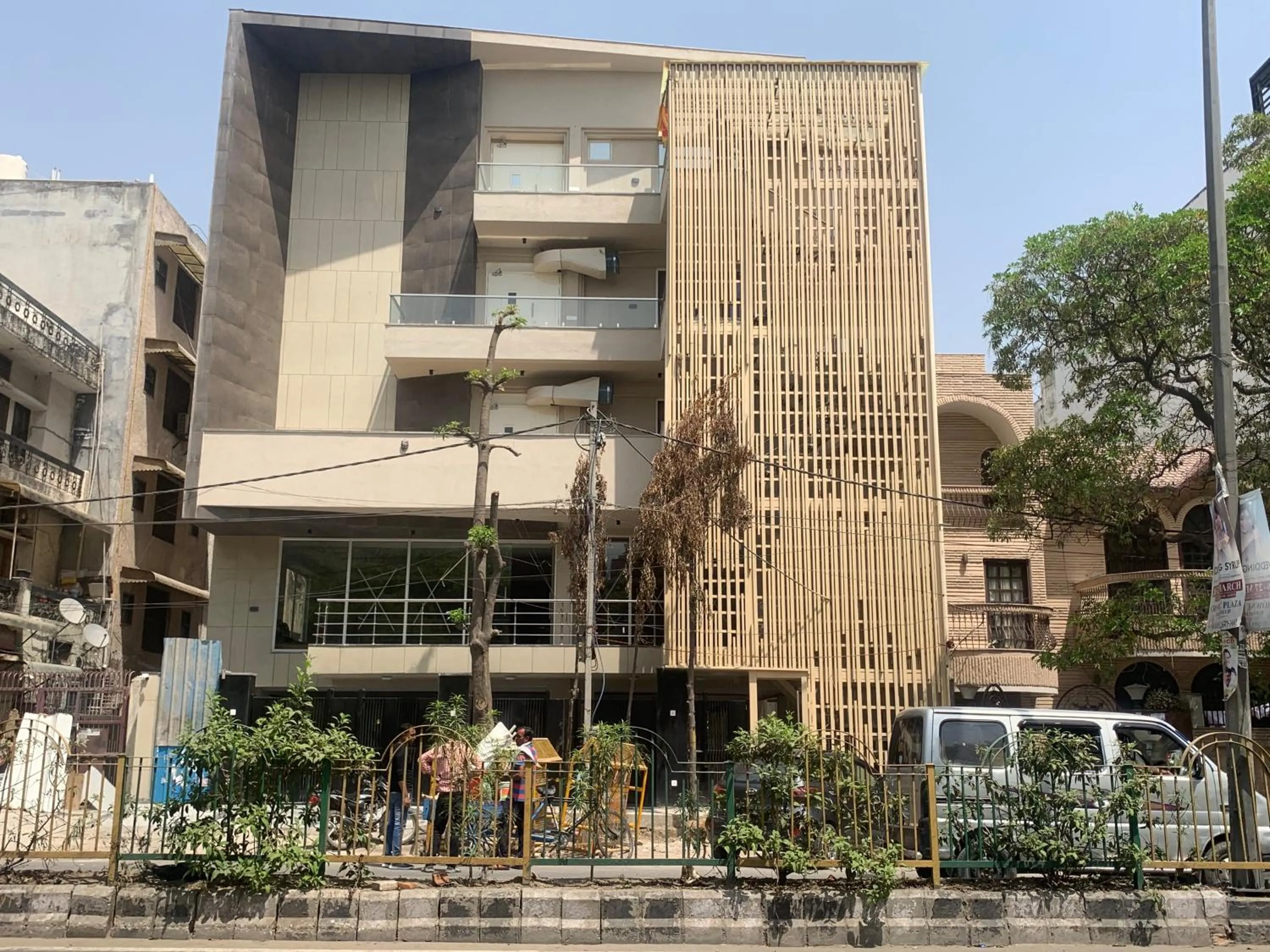 Property building in Hotel Leo Saffron - Pitampura