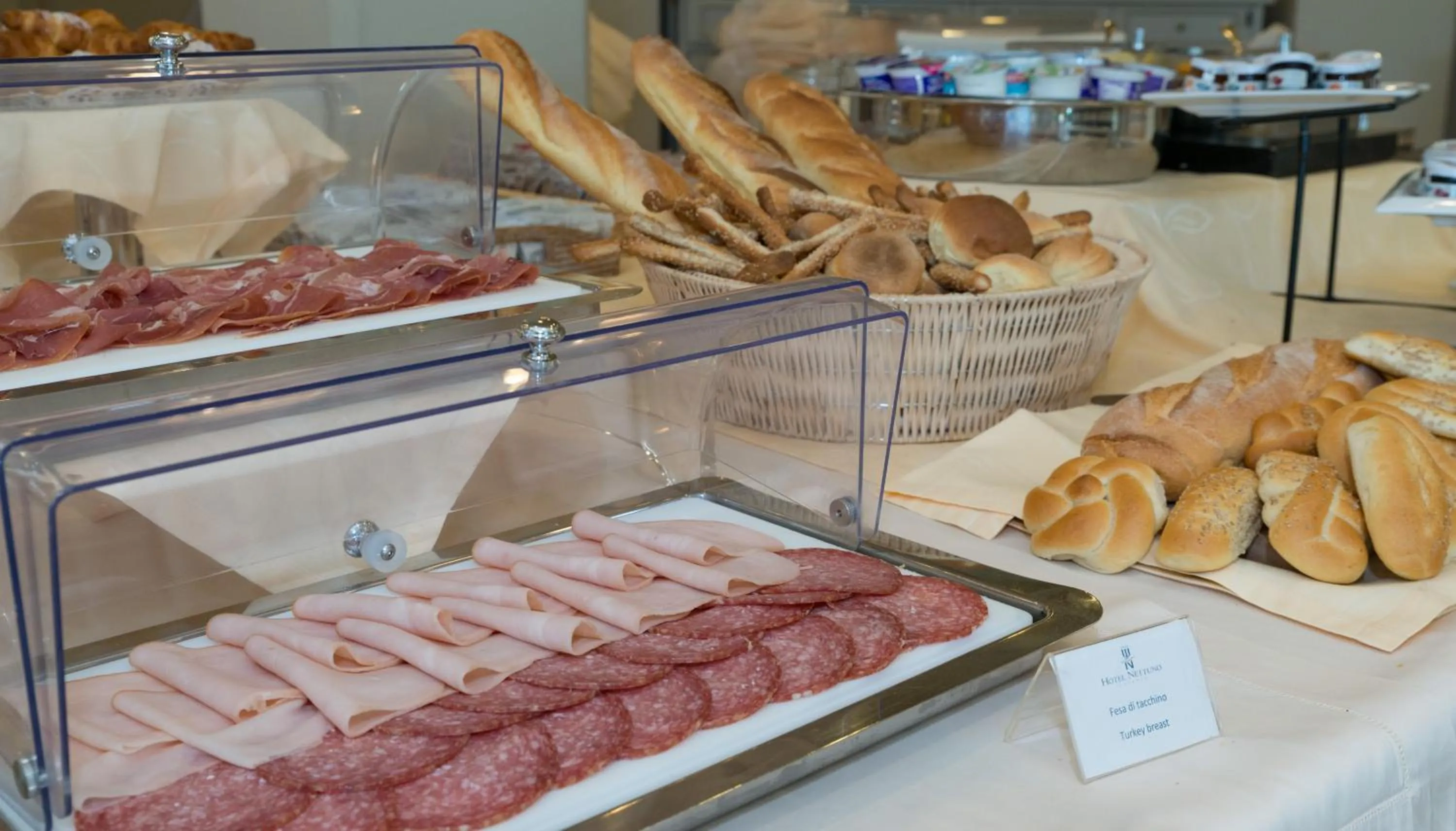 Continental breakfast in Hotel Nettuno