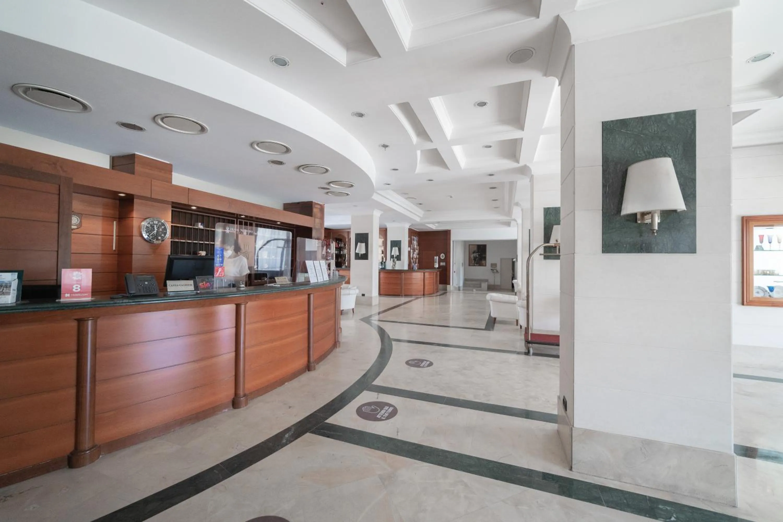 Lobby or reception in Hotel Nettuno