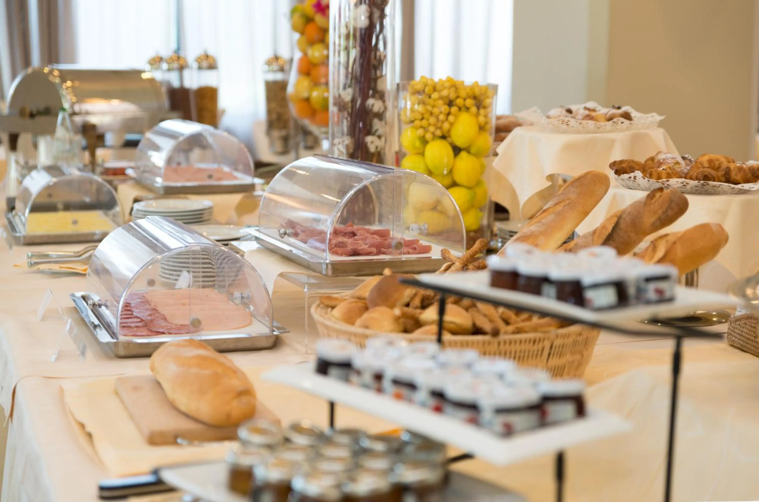 Continental breakfast in Hotel Nettuno