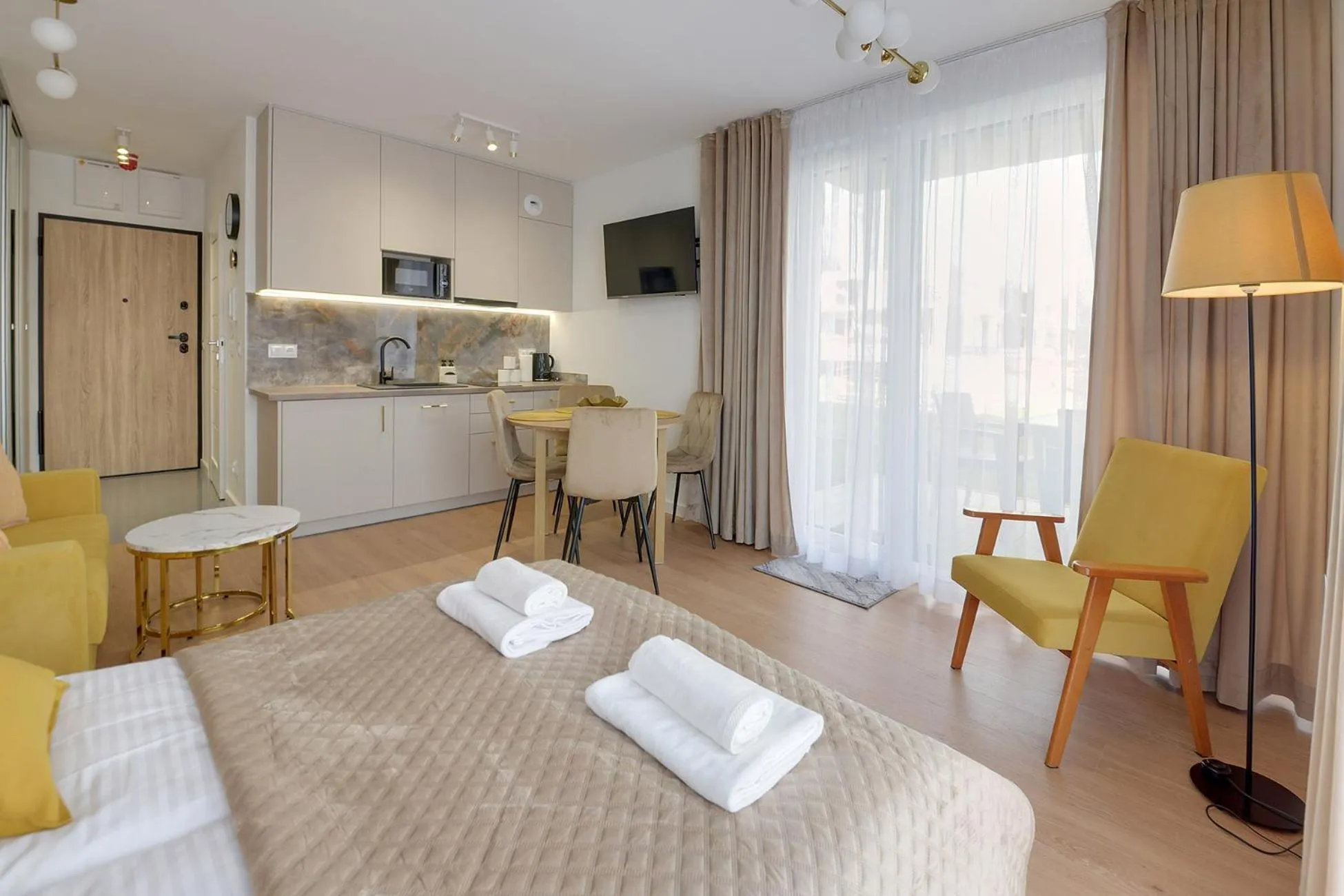Bed in RentPlanet - Apartamenty IzerSKI Resort