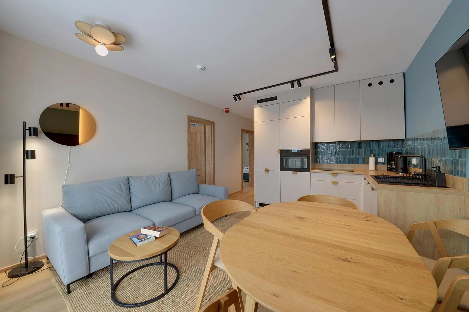 Kitchen or kitchenette in RentPlanet - Apartamenty IzerSKI Resort