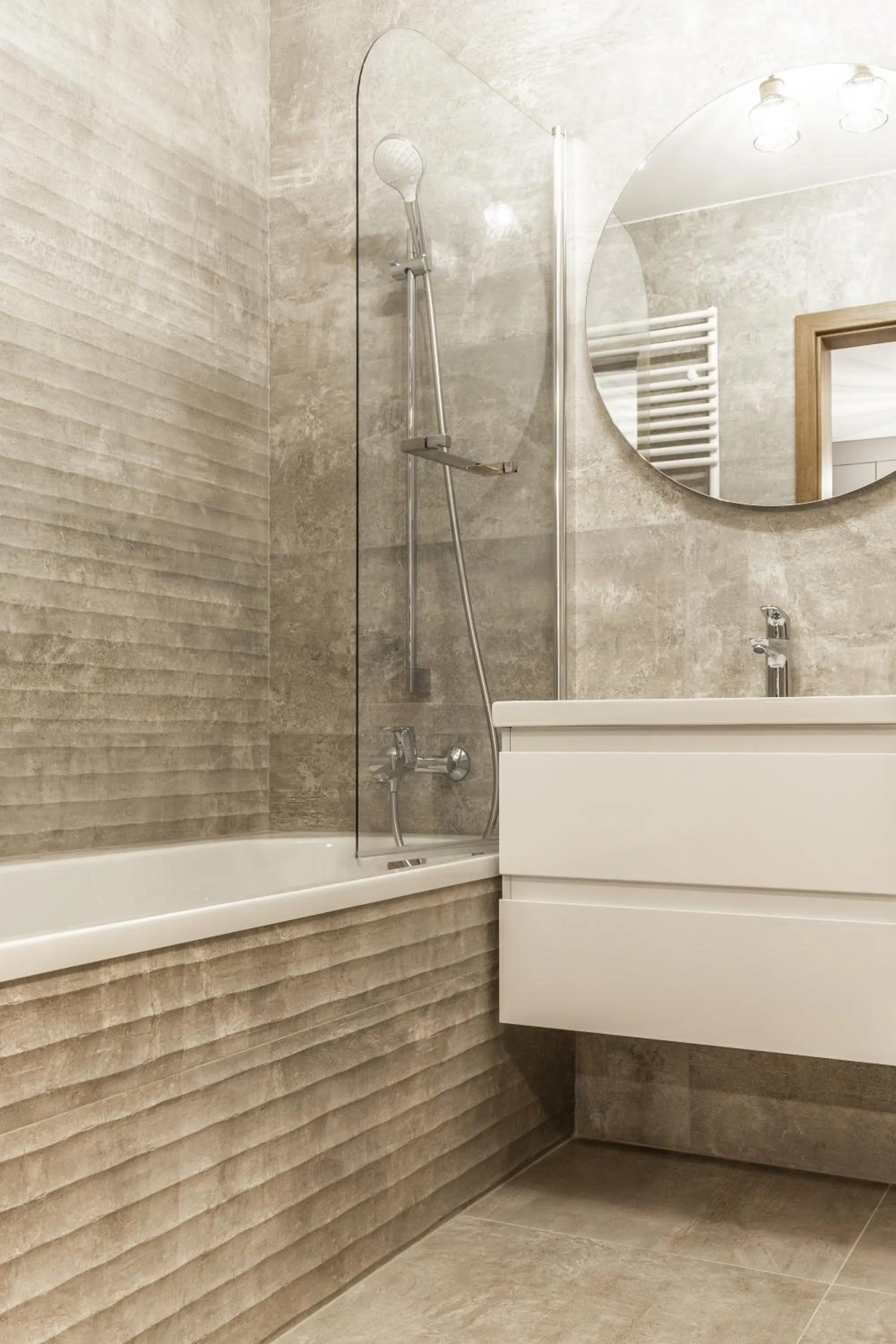 Shower in RentPlanet - Apartamenty IzerSKI Resort