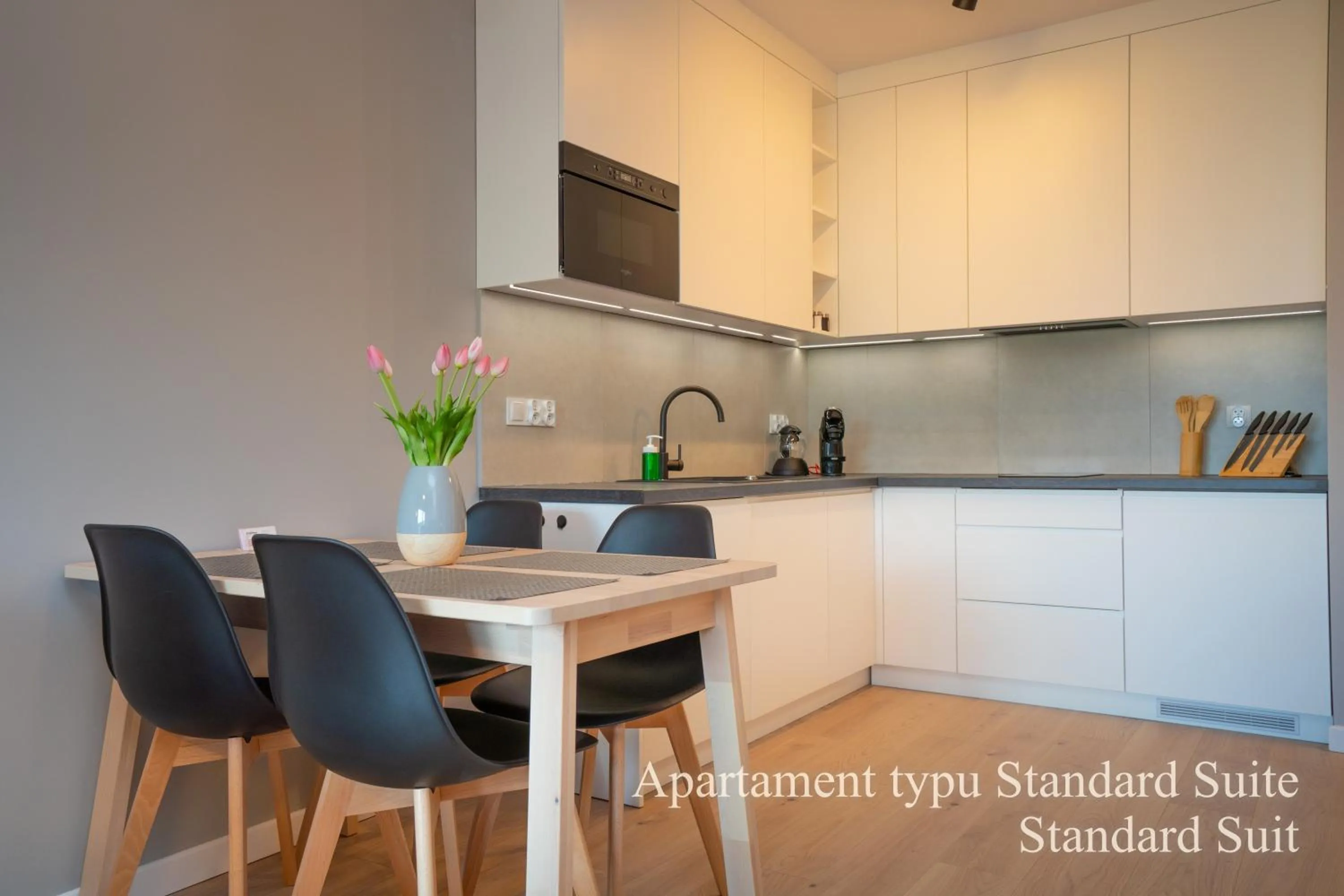 Kitchen or kitchenette in RentPlanet - Apartamenty IzerSKI Resort