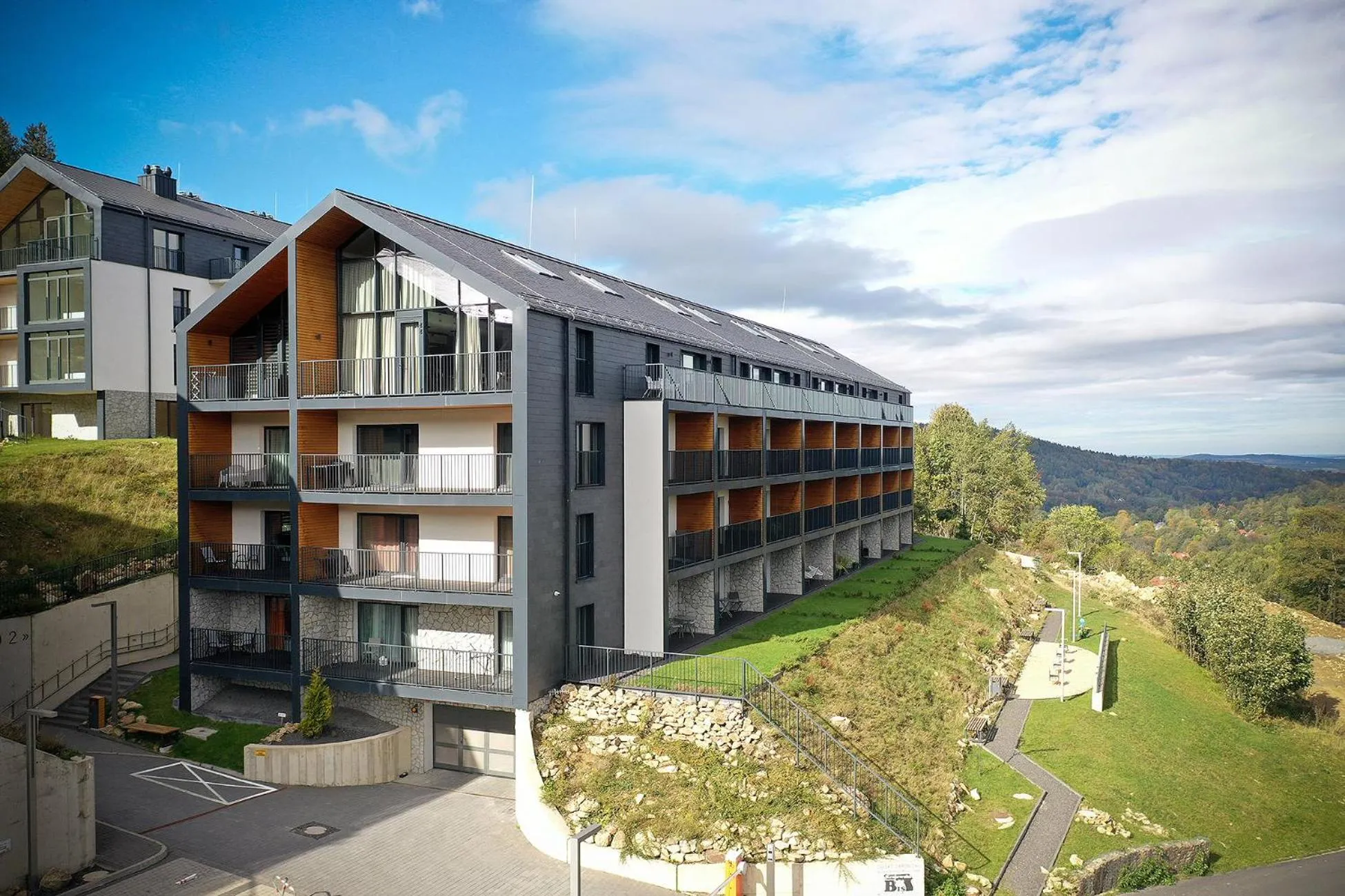 Property building in RentPlanet - Apartamenty IzerSKI Resort