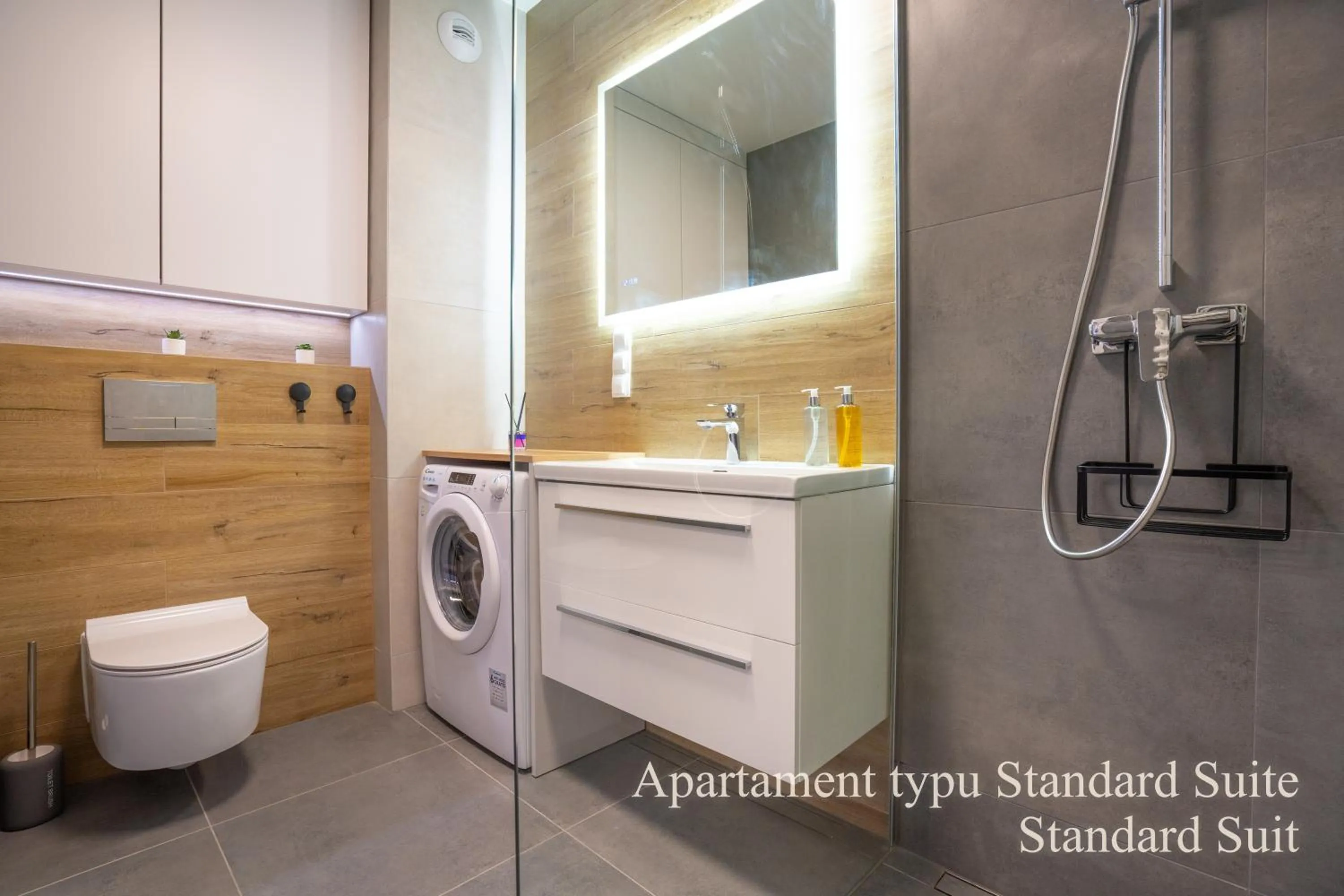 Shower in RentPlanet - Apartamenty IzerSKI Resort