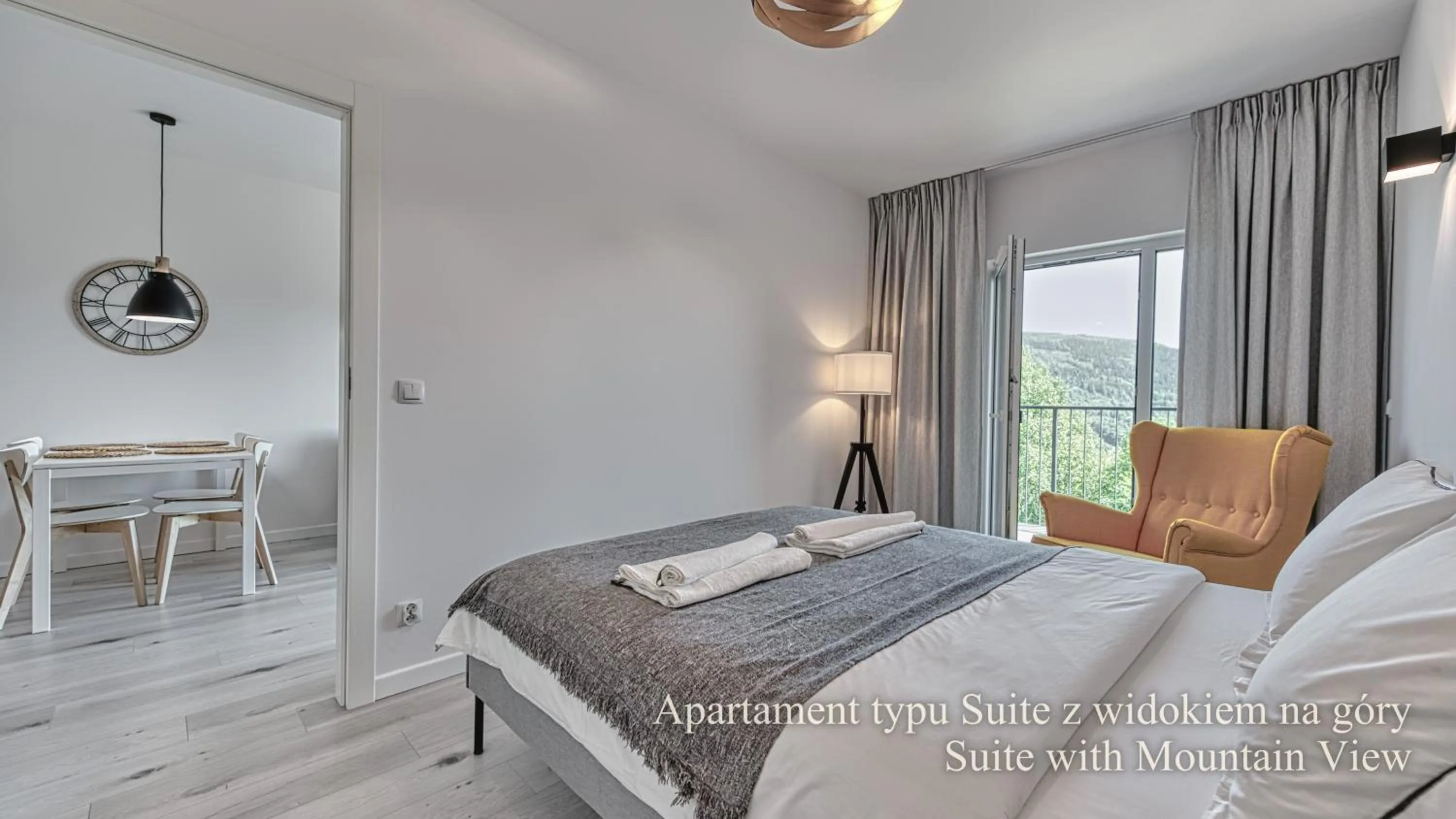 Bedroom, Bed in RentPlanet - Apartamenty IzerSKI Resort