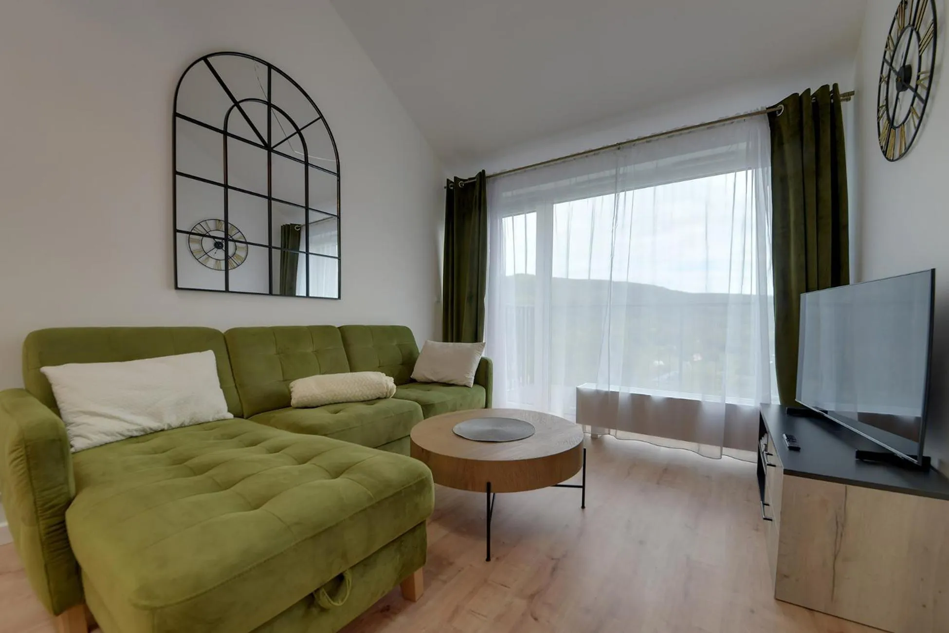 TV and multimedia in RentPlanet - Apartamenty IzerSKI Resort