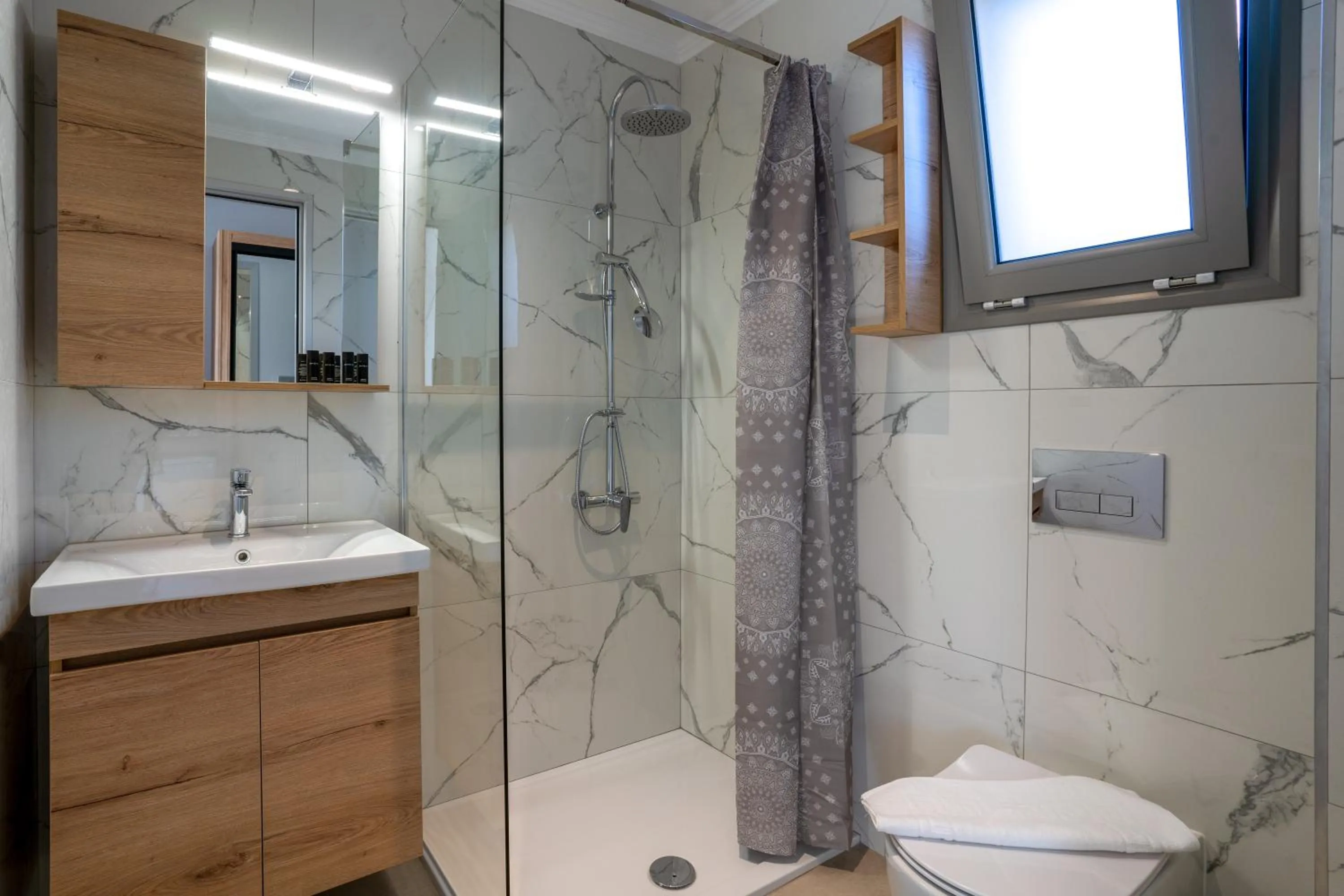 Bathroom in Sarah Luxury Rooms