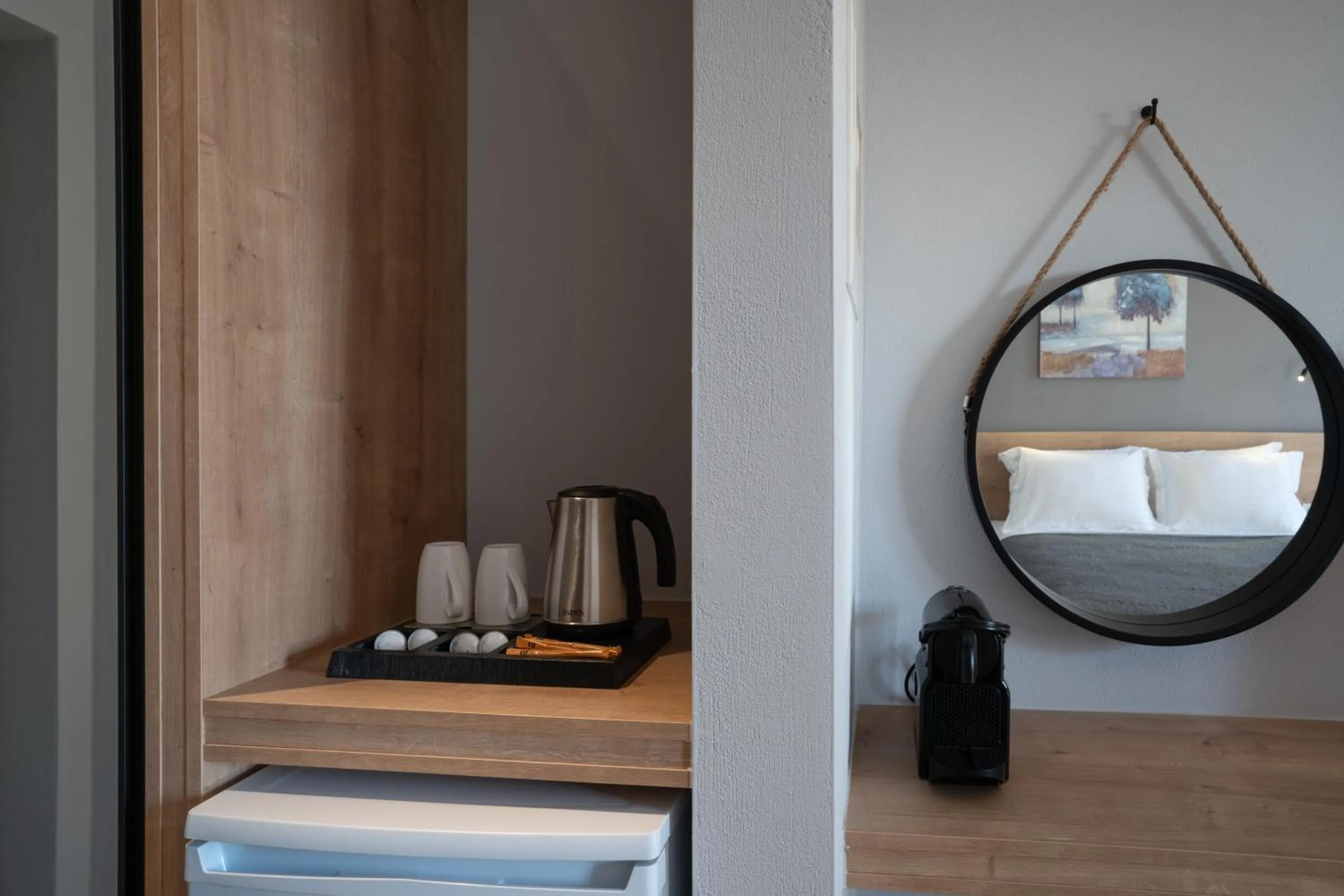 Coffee/tea facilities in Sarah Luxury Rooms