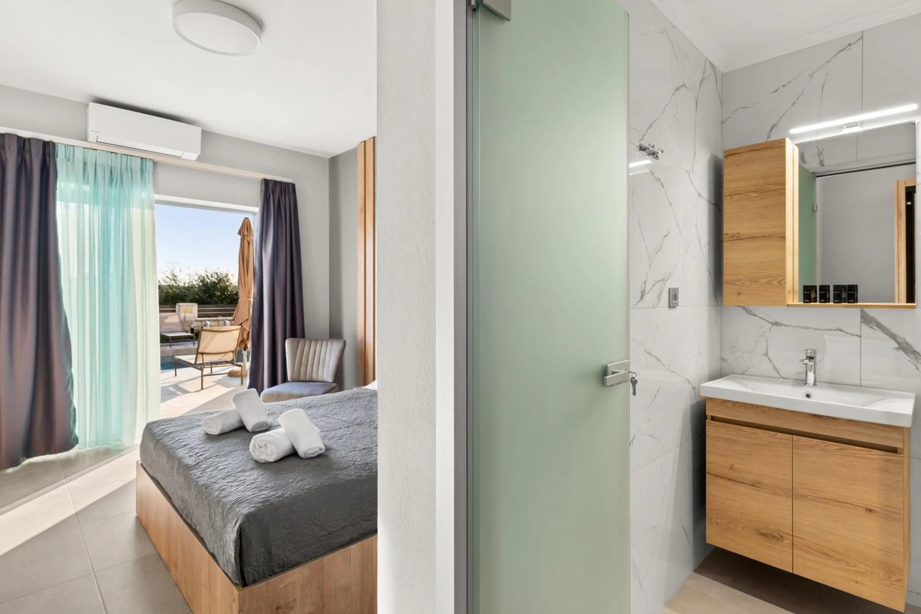 Bathroom in Sarah Luxury Rooms