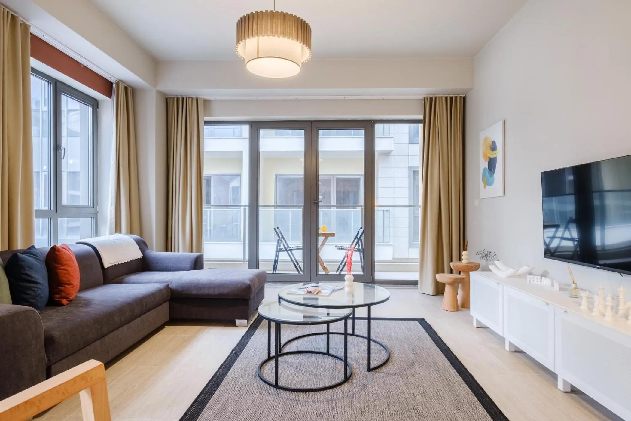 Communal lounge/ TV room in New Inn Hotel Cadde 54 Mall