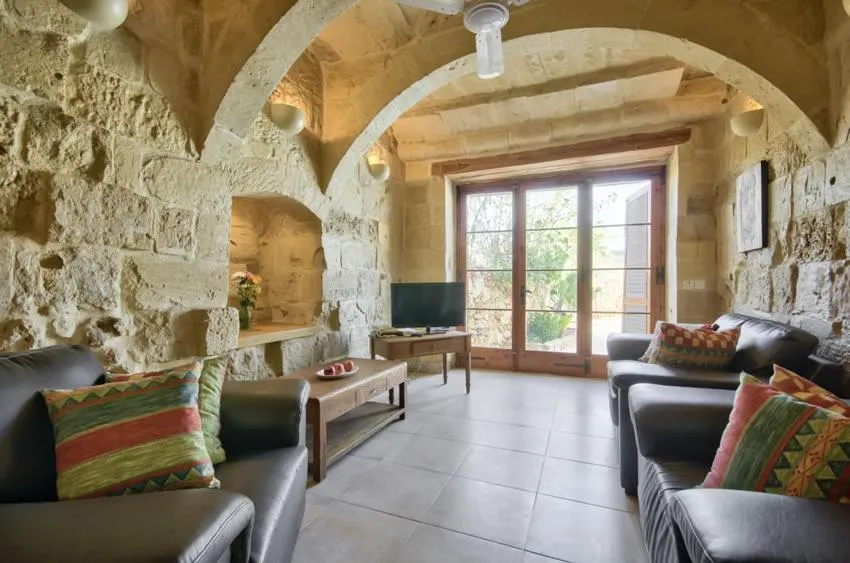 TV and multimedia in Farmhouse Razzett Cora