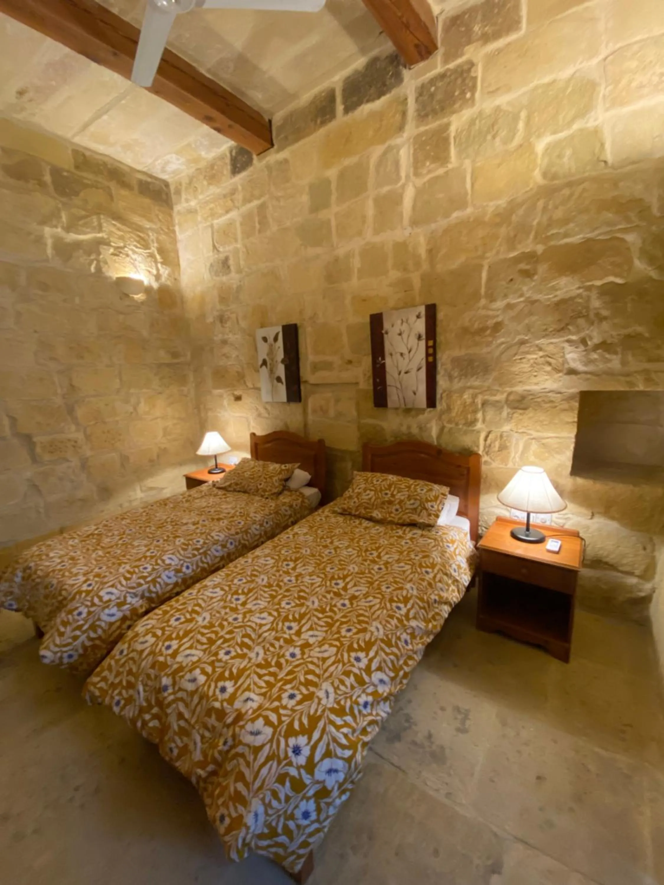 Bedroom, Bed in Farmhouse Razzett Cora