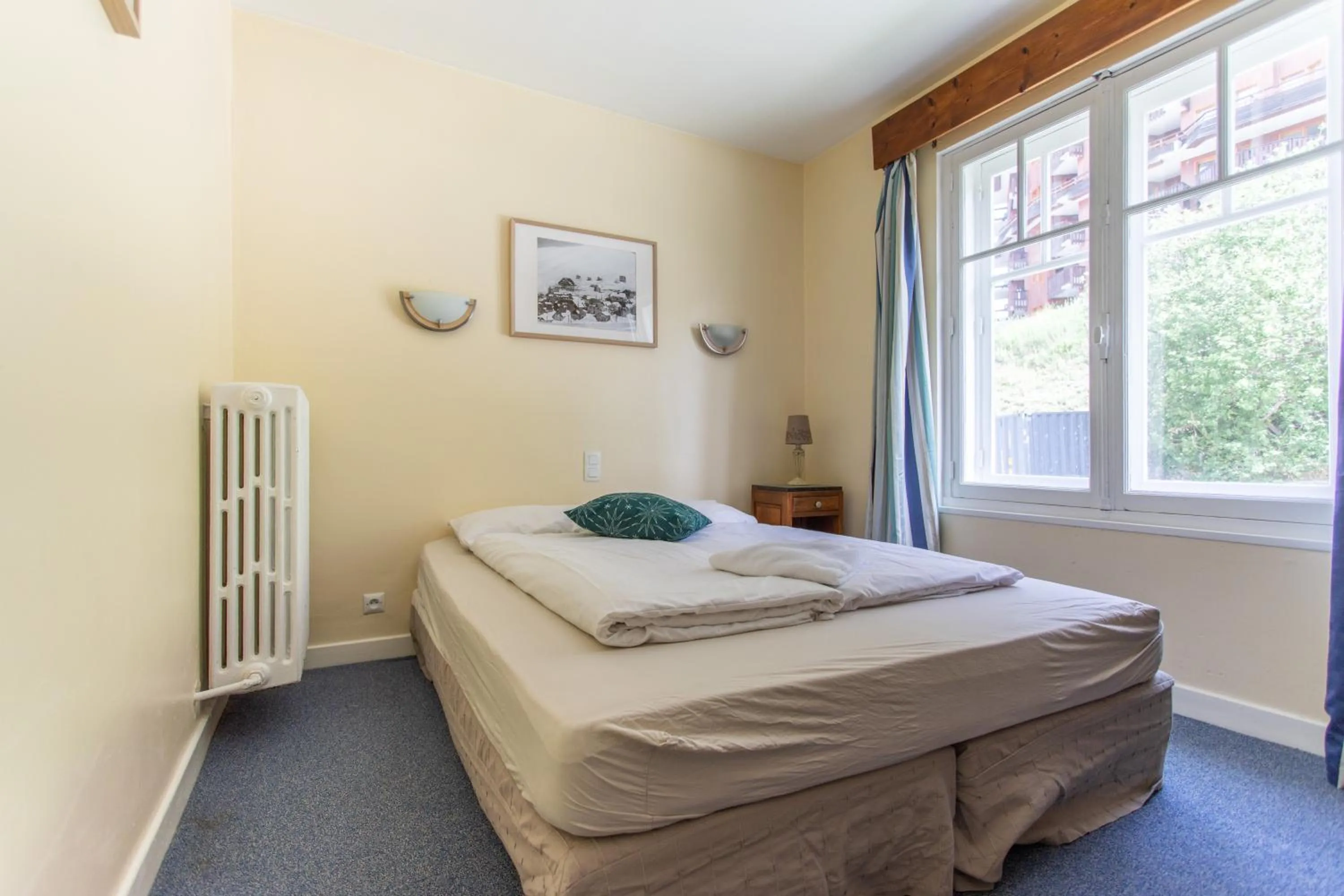 Bed in Hotel le Chamois