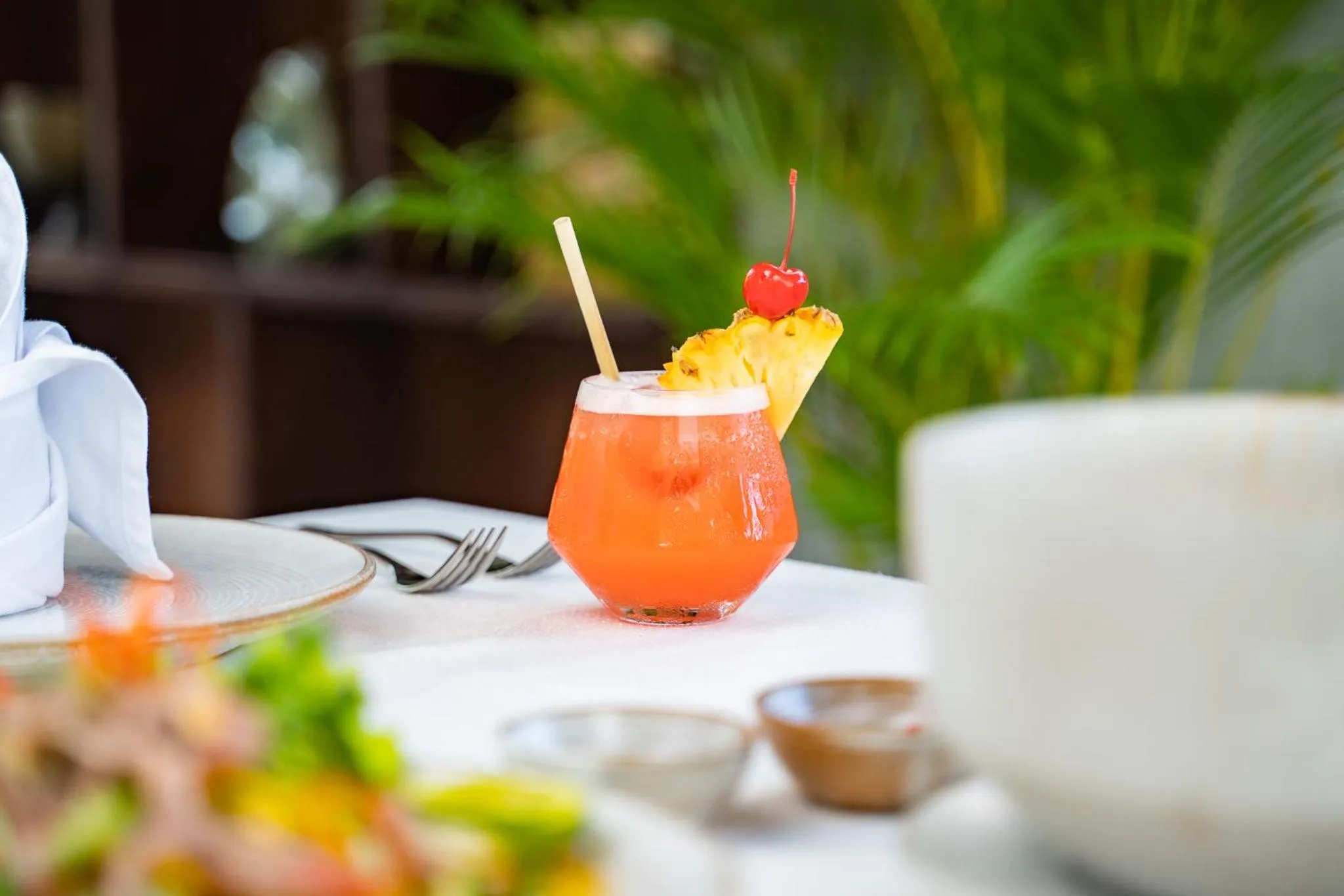 Food and drinks in RiverTree Villa & Resort