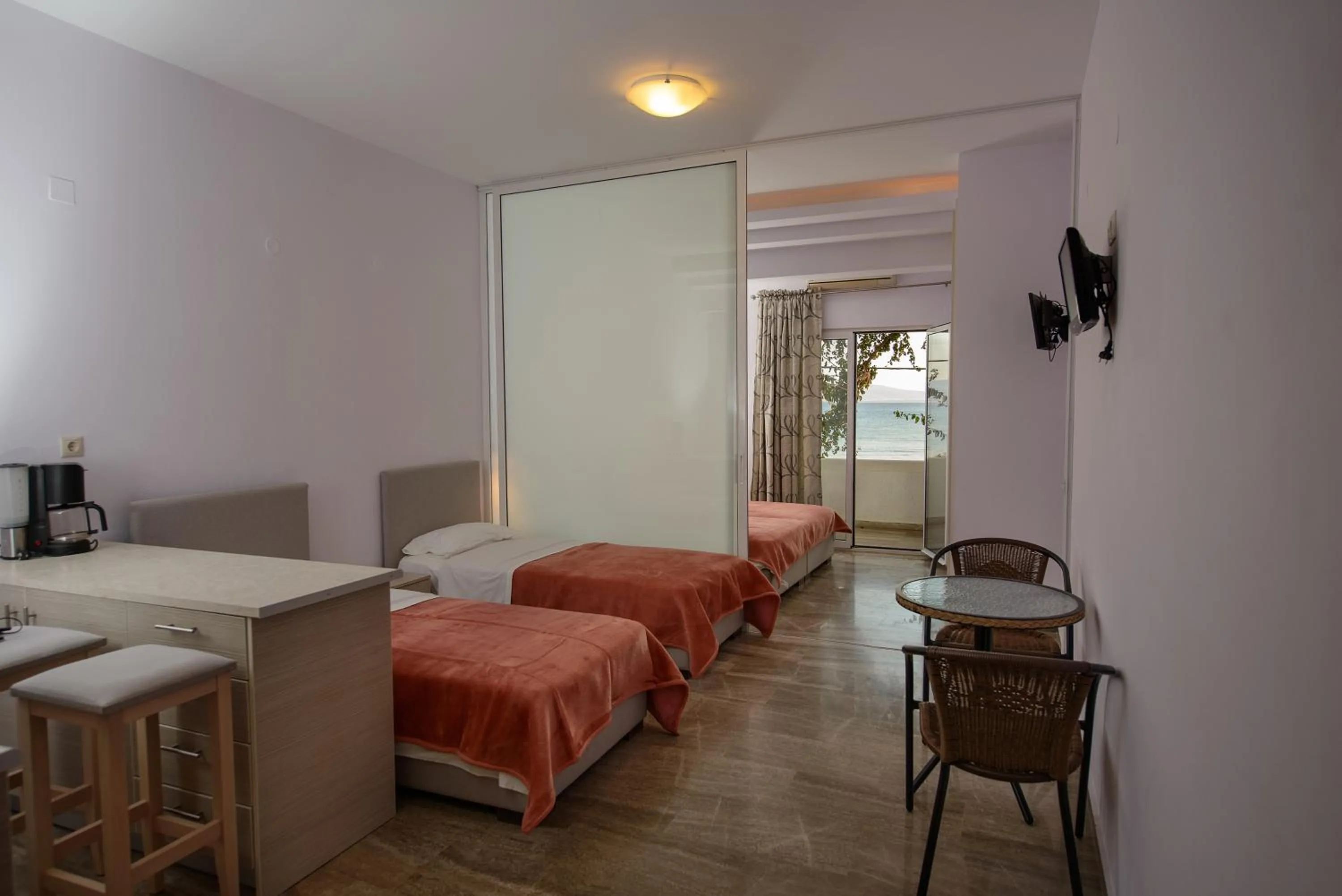 Stochos studios next to the sea!