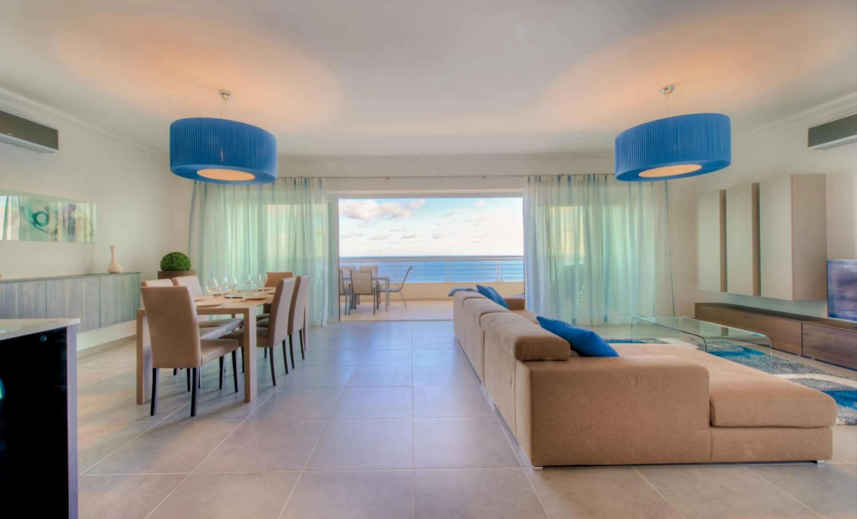 THE ULTIMATE LUXURY, SLIEMA with POOL by Buena Vista