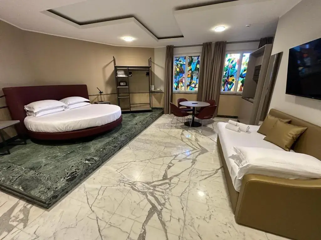 Deluxe Triple Room with Sea View - single occupancy in Allegroitalia La Spezia 5 Terre Deluxe Triple Room with Sea View - single occupancy in Allegroitalia La Spezia 5 Terre