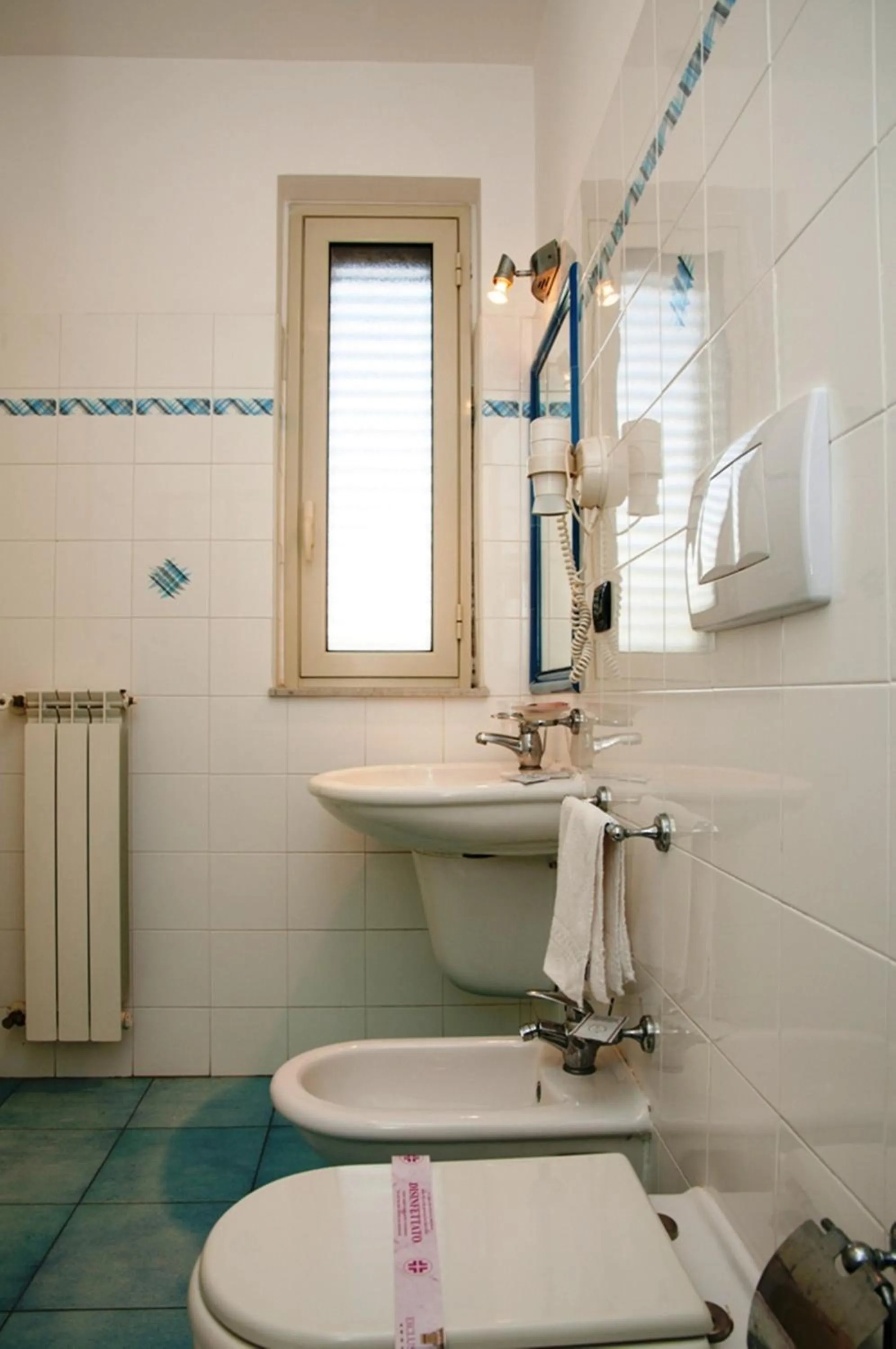 Bathroom in Megaron Hotel