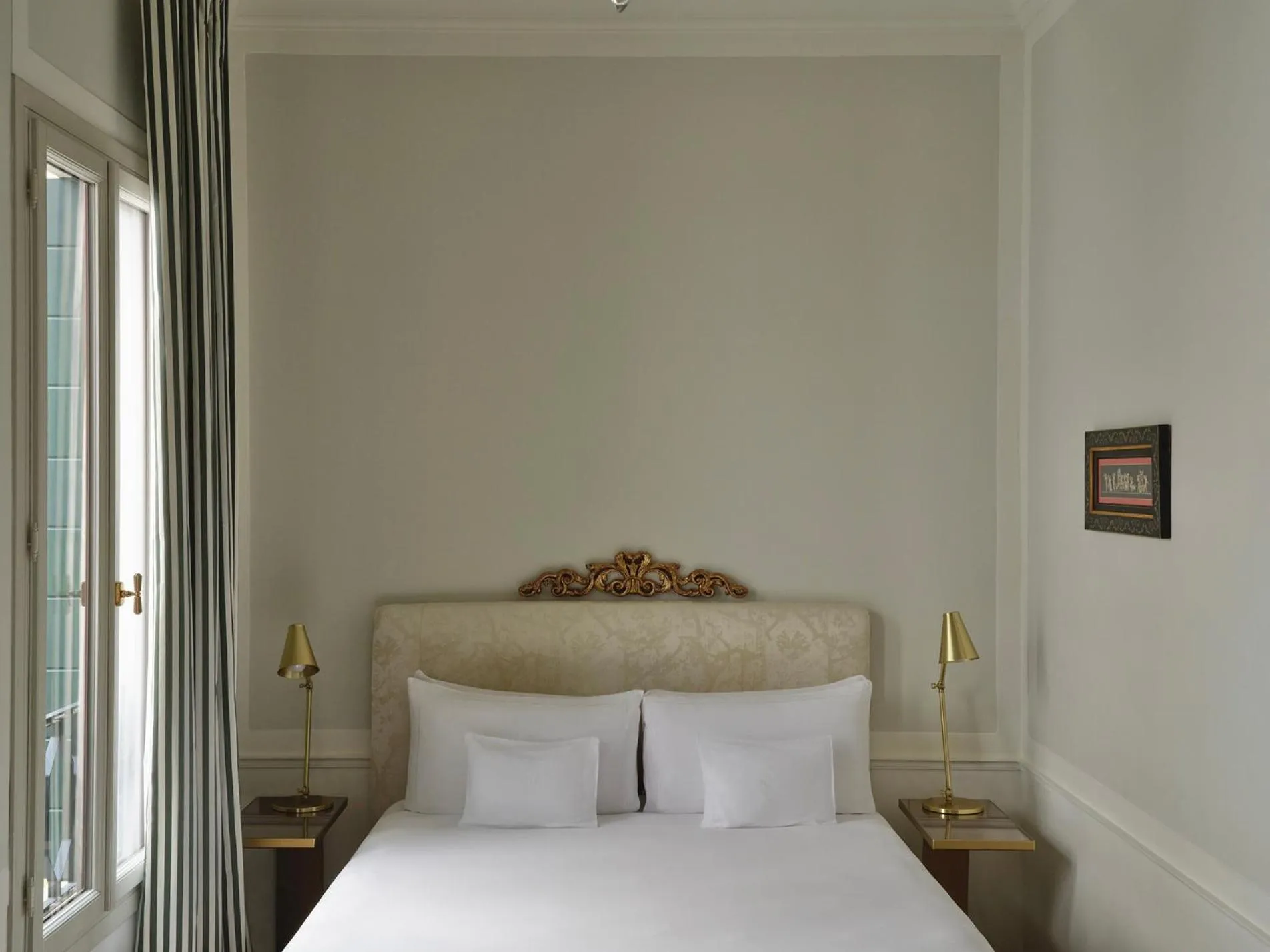 Bed in Violino d'Oro Venezia