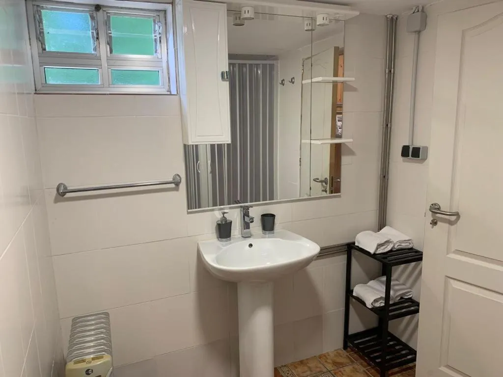 Bathroom in Albergue Naturmaz
