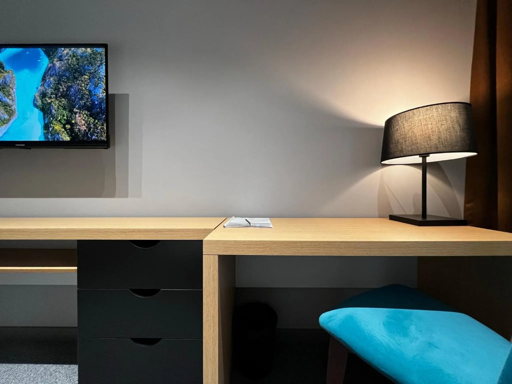 Bed in King Plaza Hotel