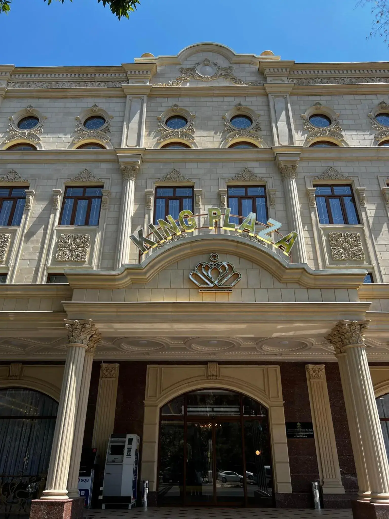 Facade/entrance in King Plaza Hotel Facade/entrance in King Plaza Hotel