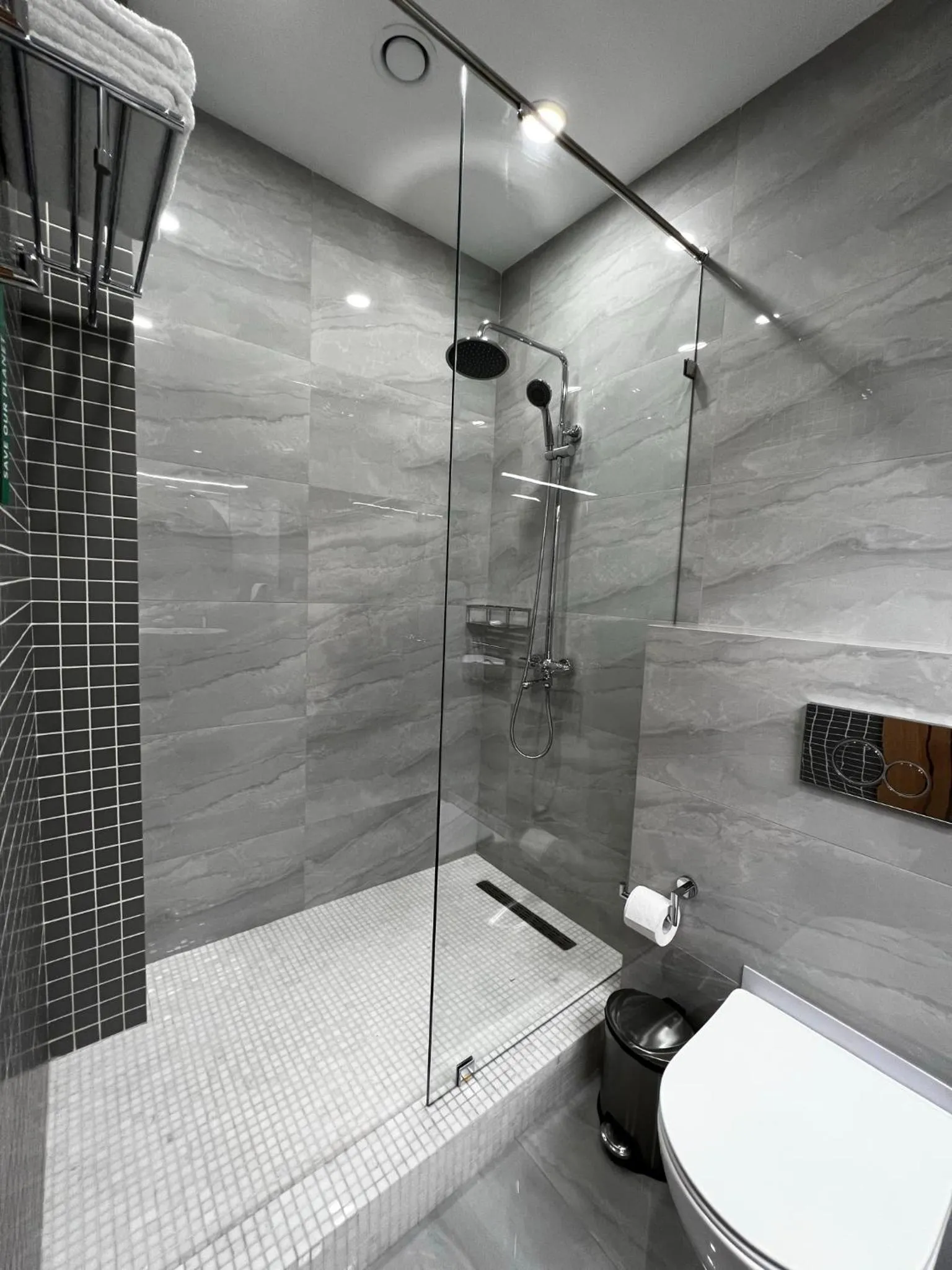 Bathroom in King Plaza Hotel