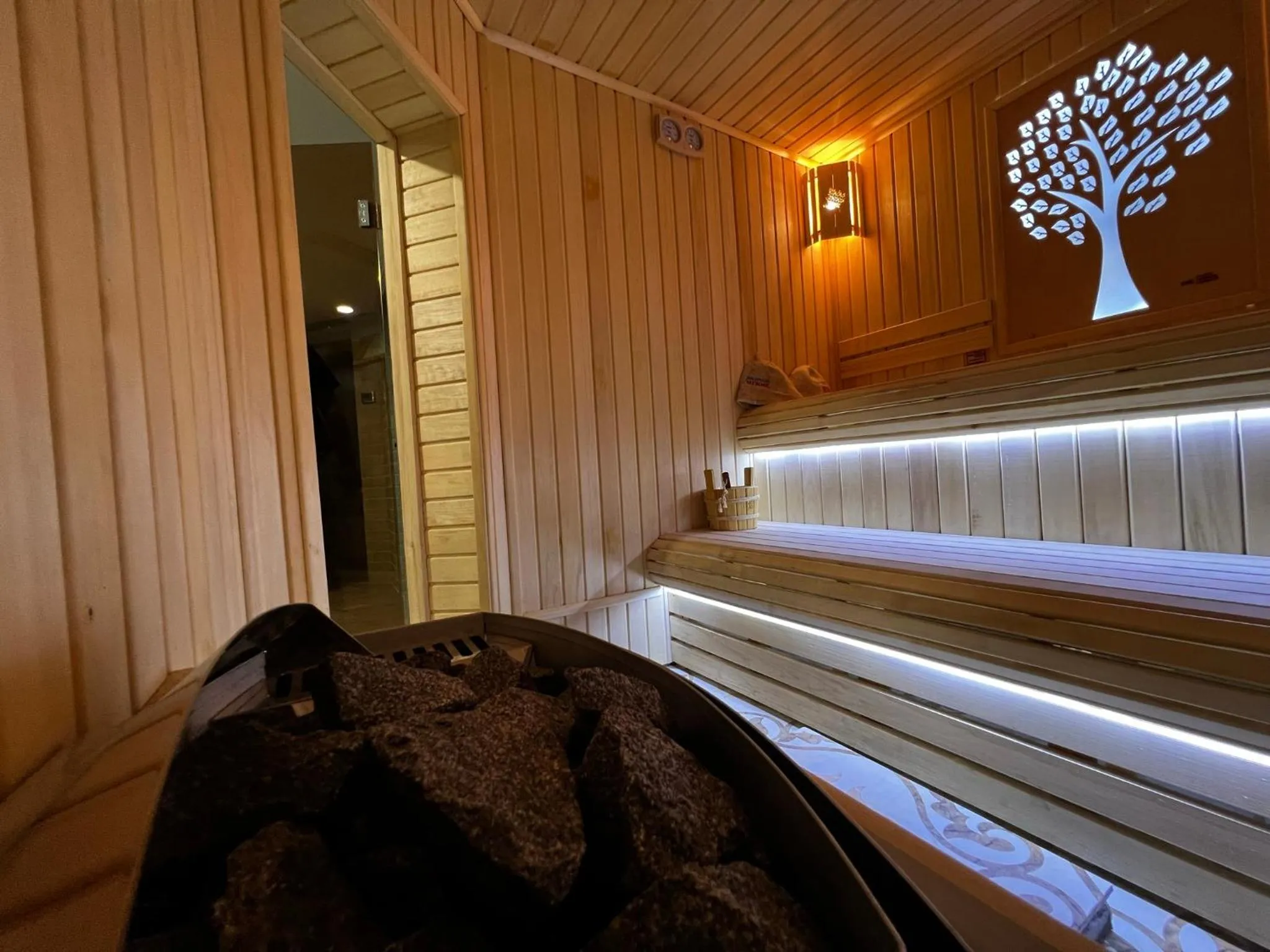 Sauna in King Plaza Hotel