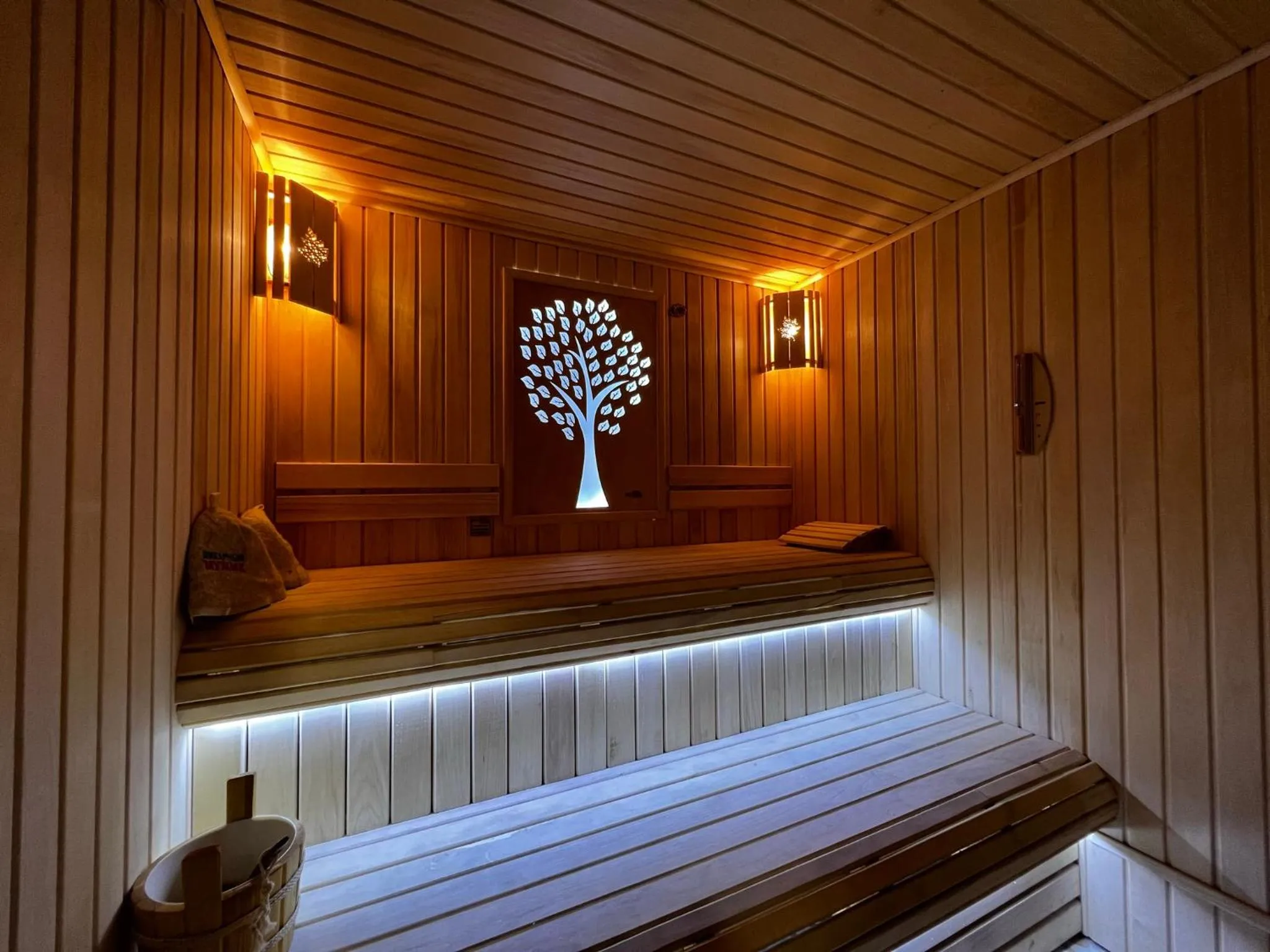 Sauna in King Plaza Hotel