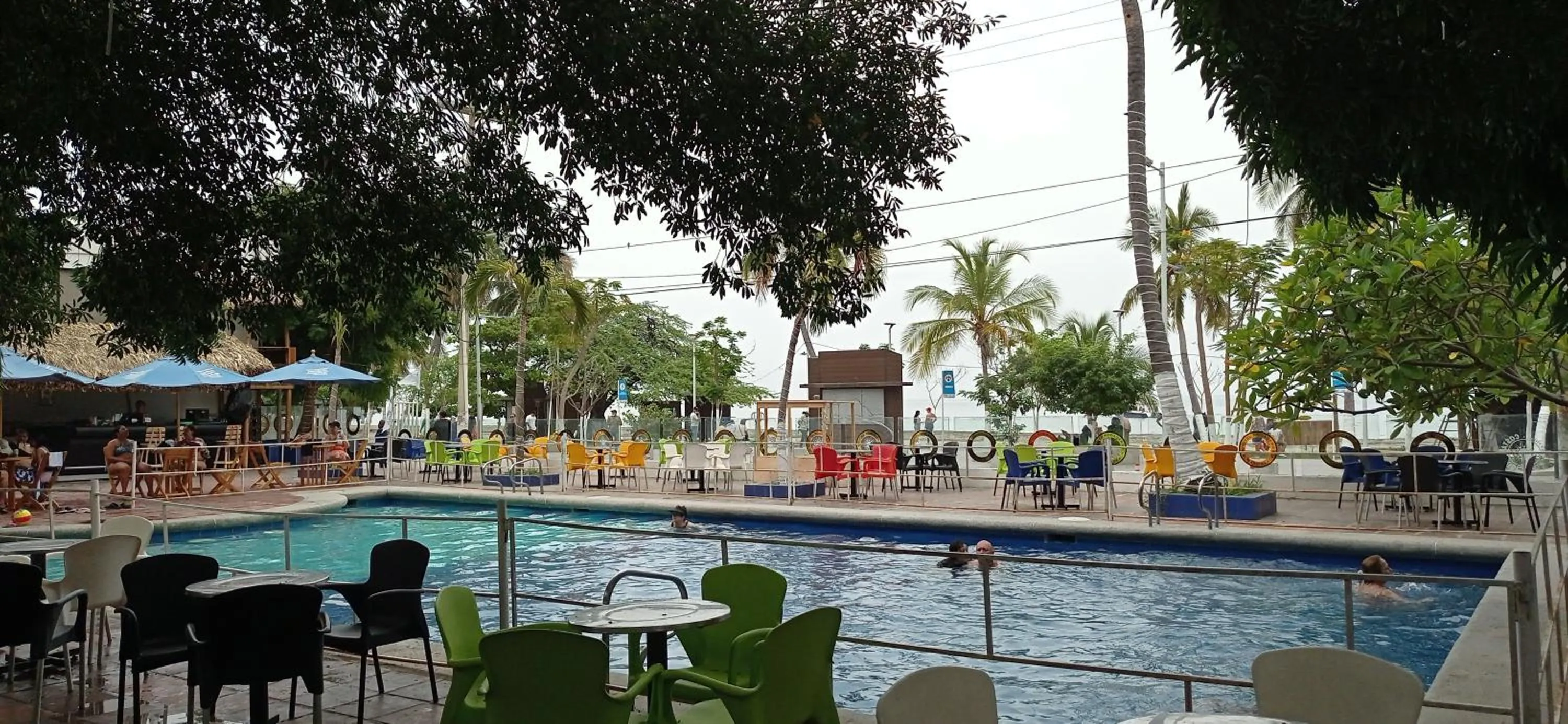 Swimming pool in Hotel Rodadero Dorado Beach
