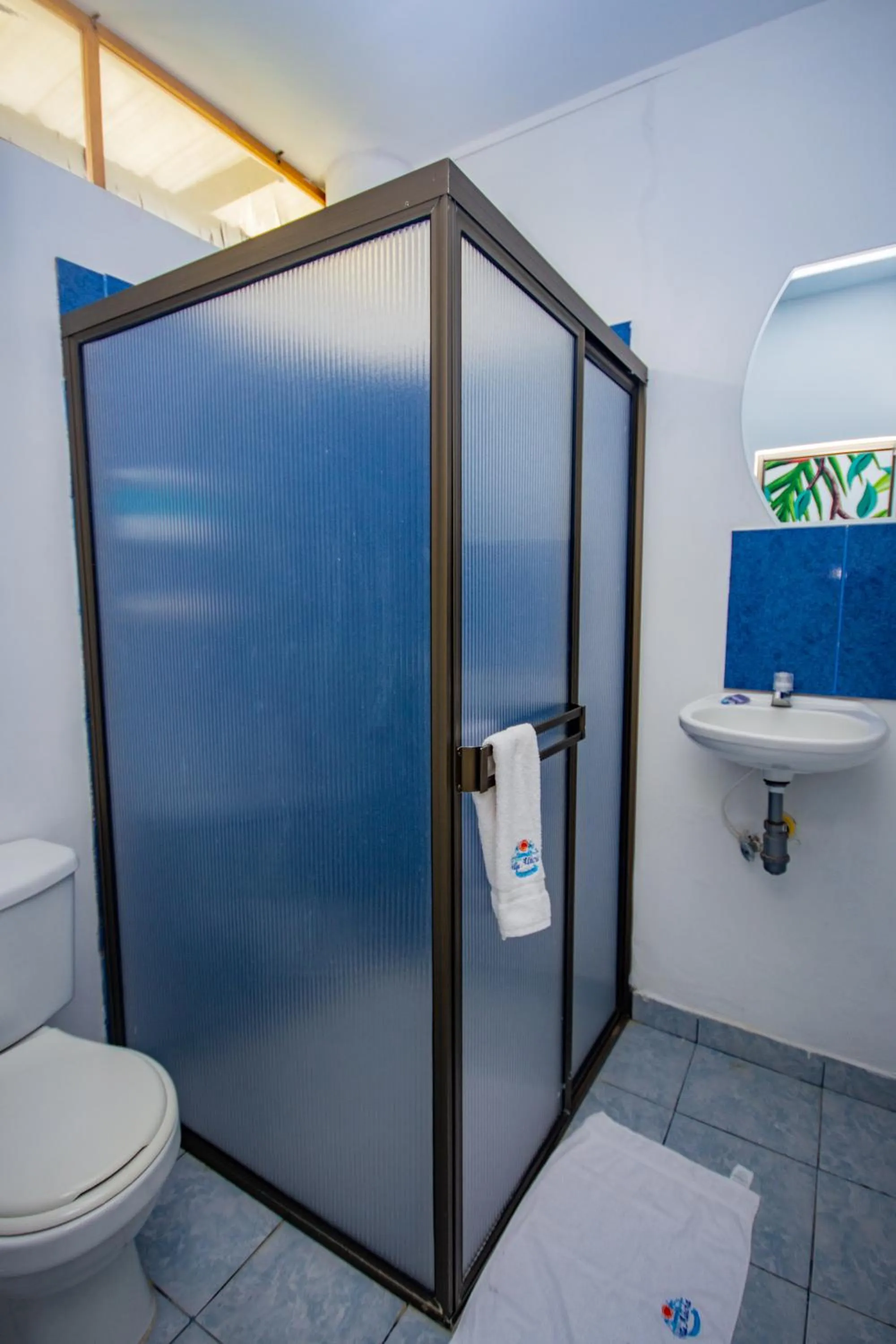 Shower in Hotel Villa Alicia