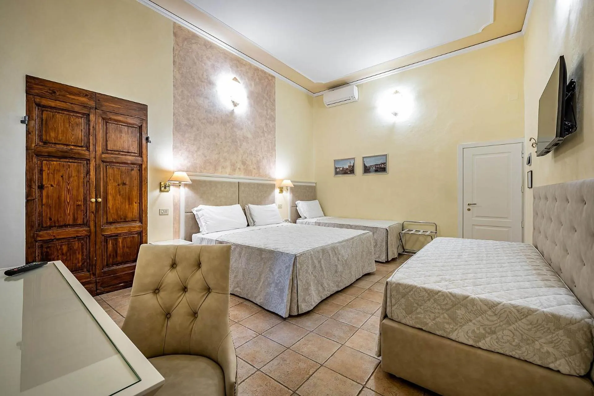 Bed in Hotel Alessandra