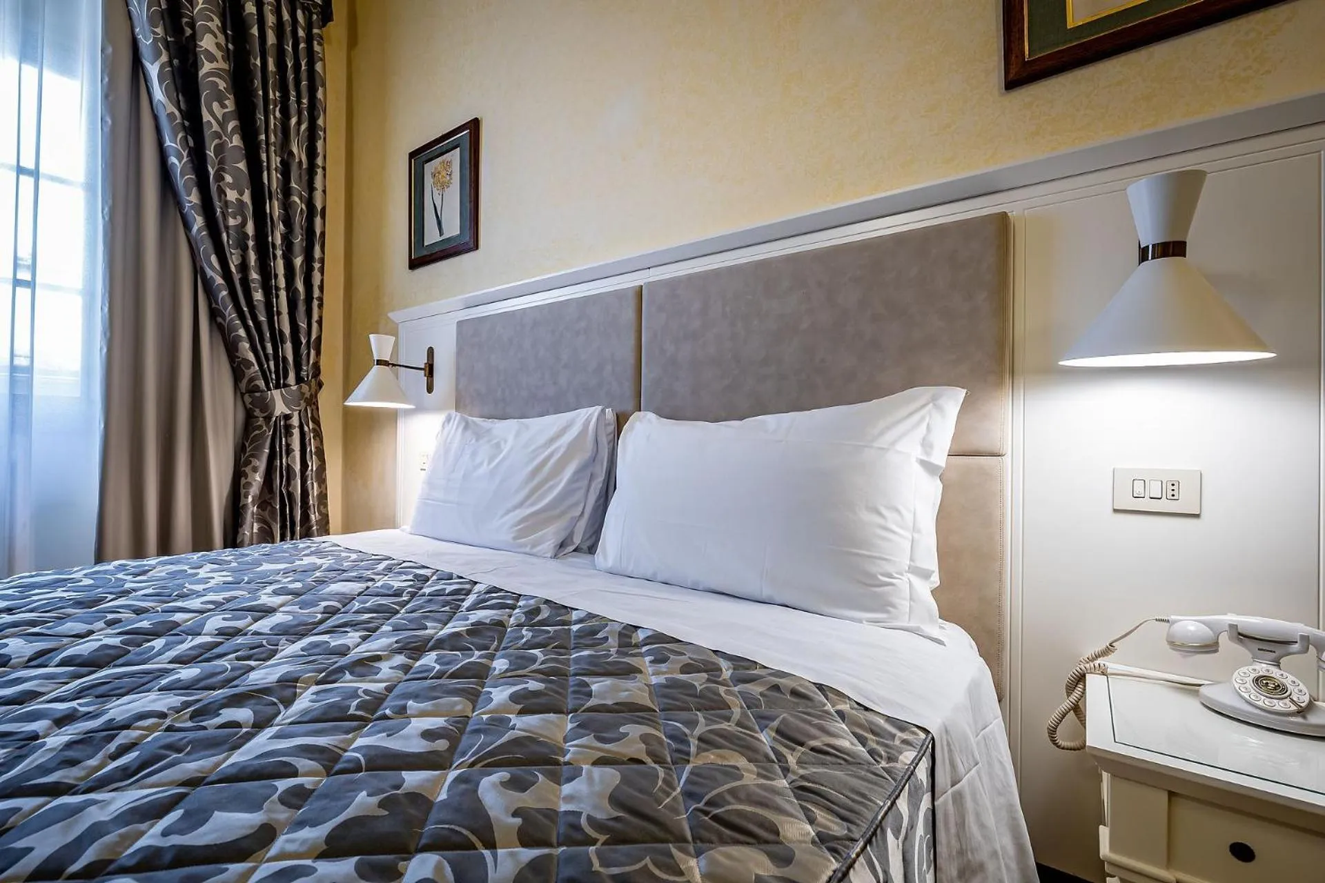 Bed in Hotel Alessandra