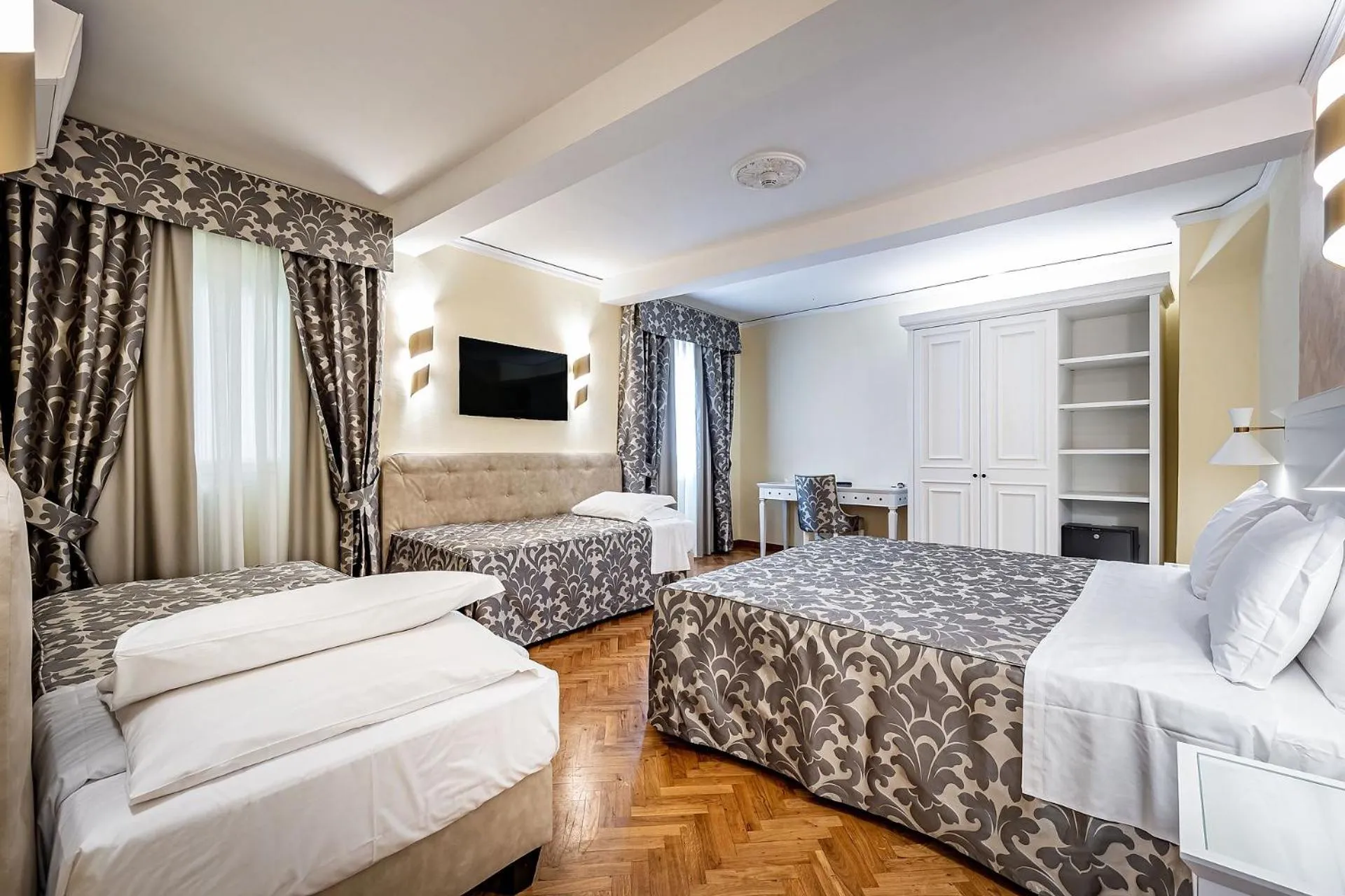 Photo of the whole room, Bed in Hotel Alessandra