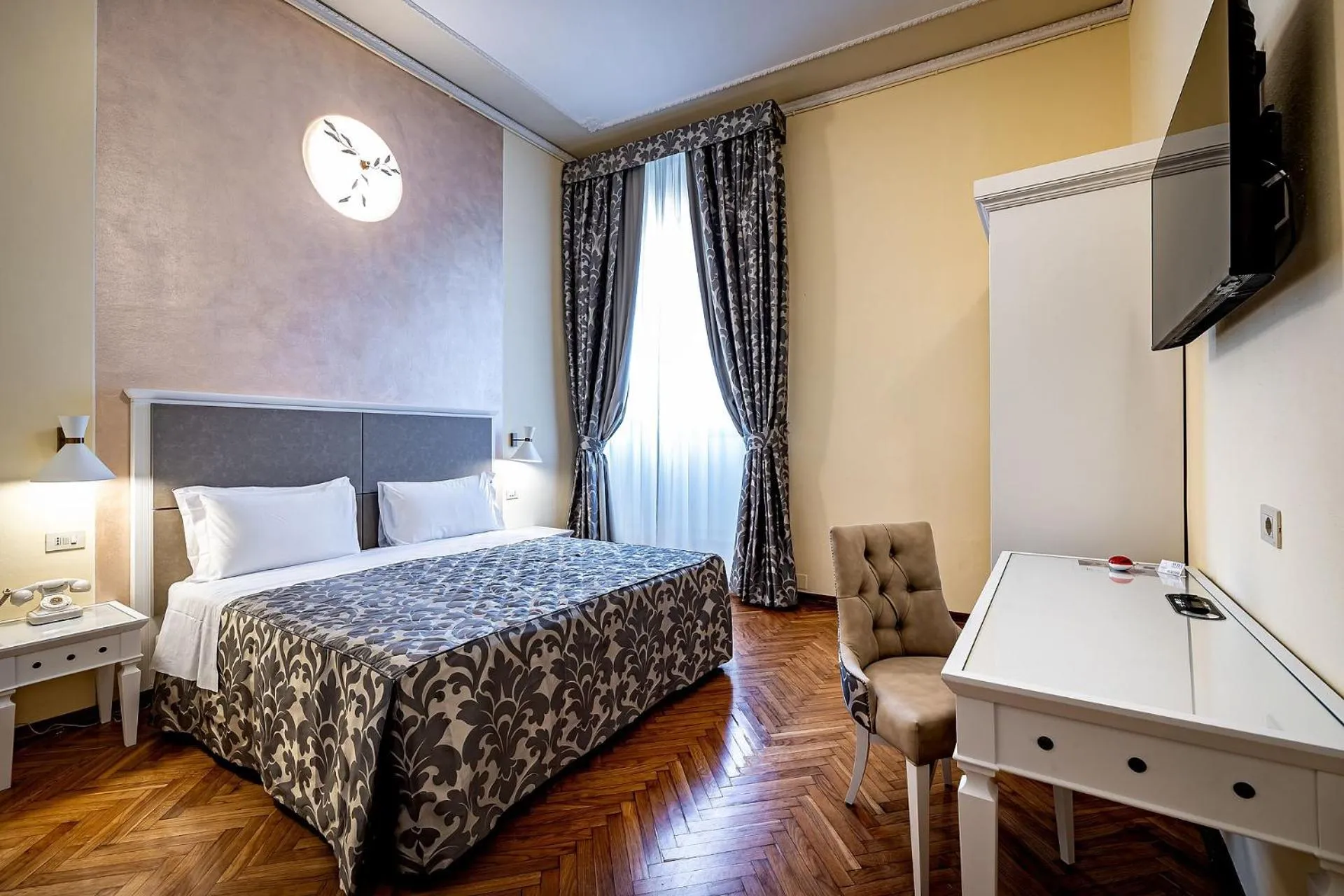 Photo of the whole room, Bed in Hotel Alessandra