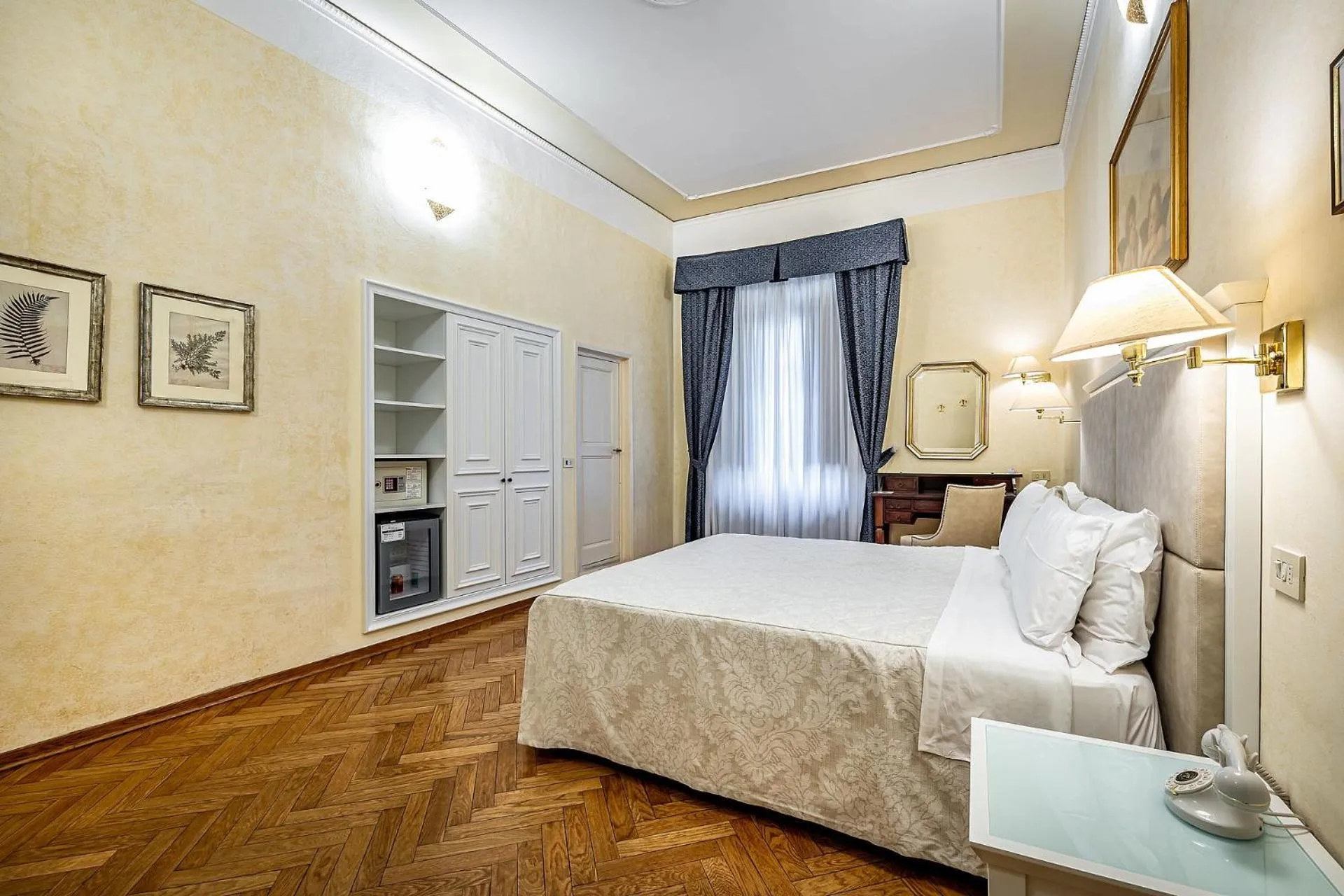 Photo of the whole room, Bed in Hotel Alessandra