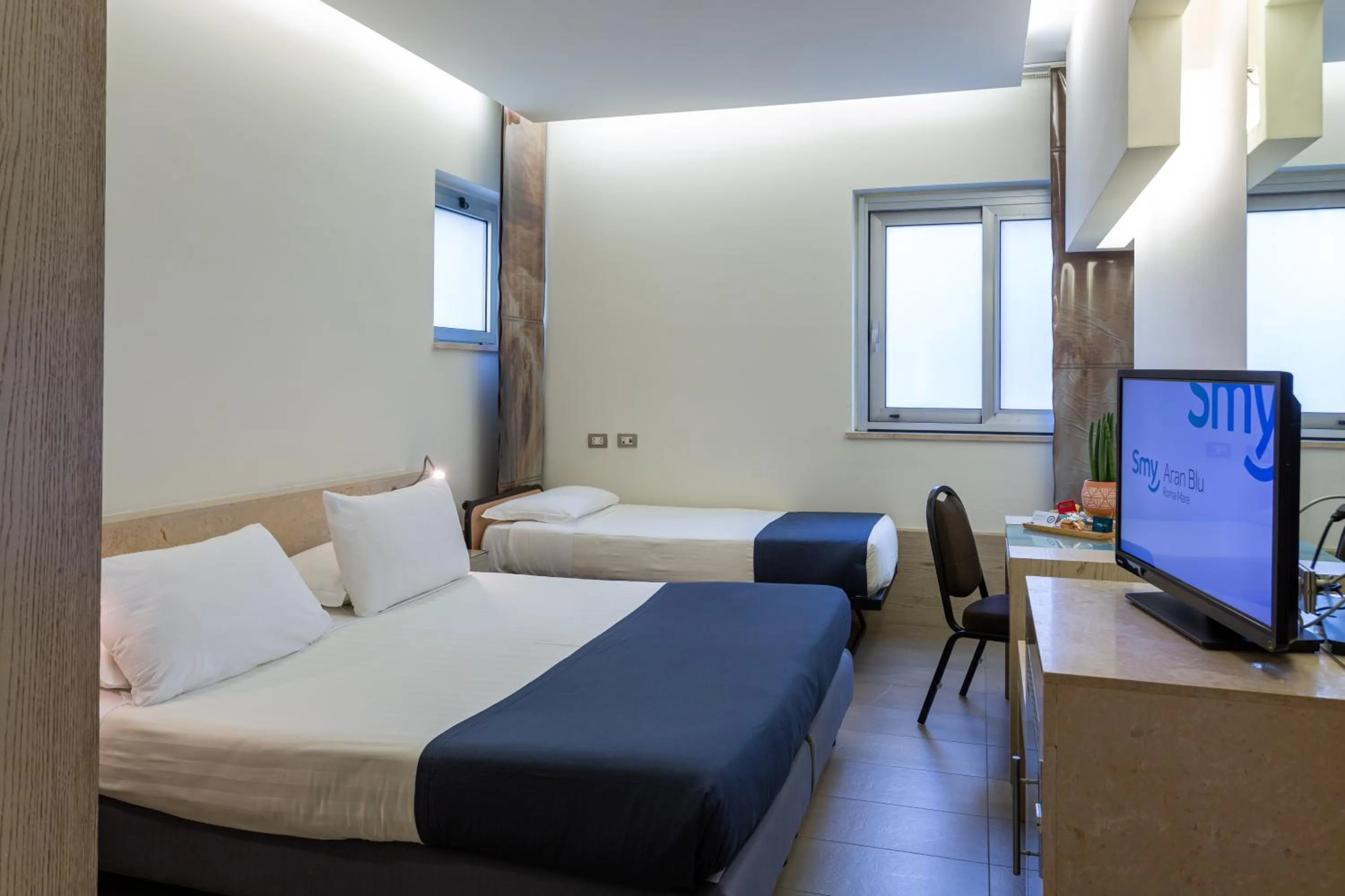 Bedroom, Bed in Smy Aran Blu Roma Mare
