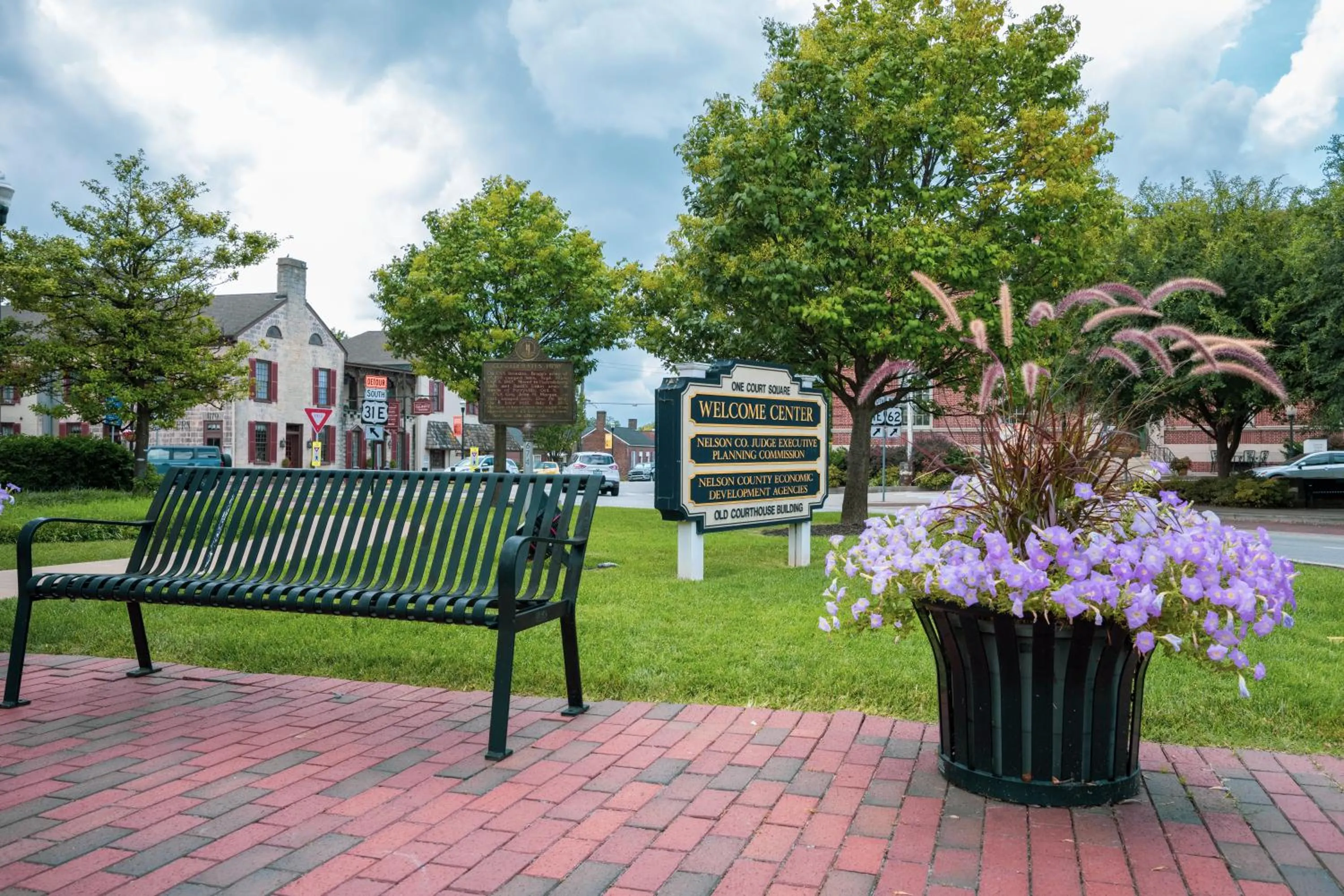 Nearby landmark in Distill-Inn