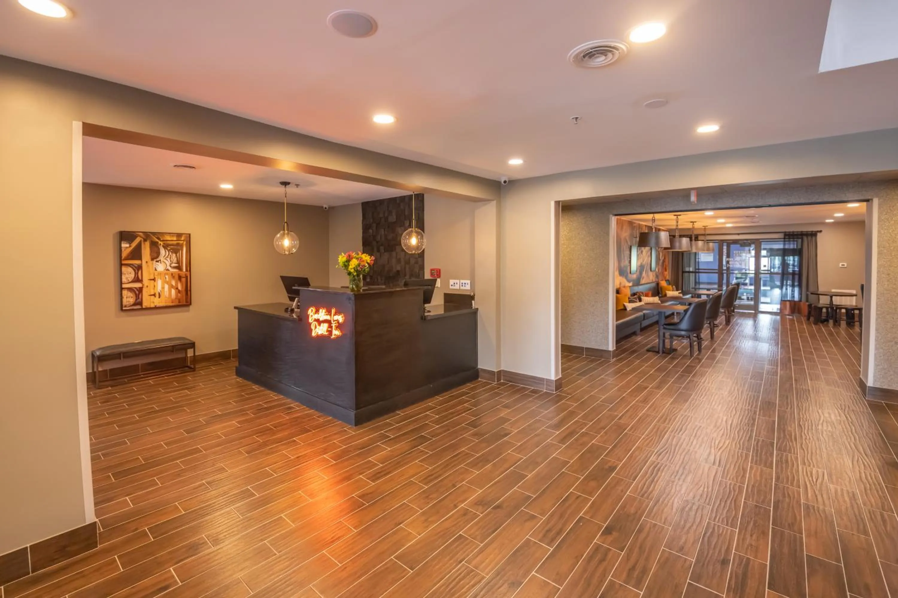 Lobby or reception in Distill-Inn