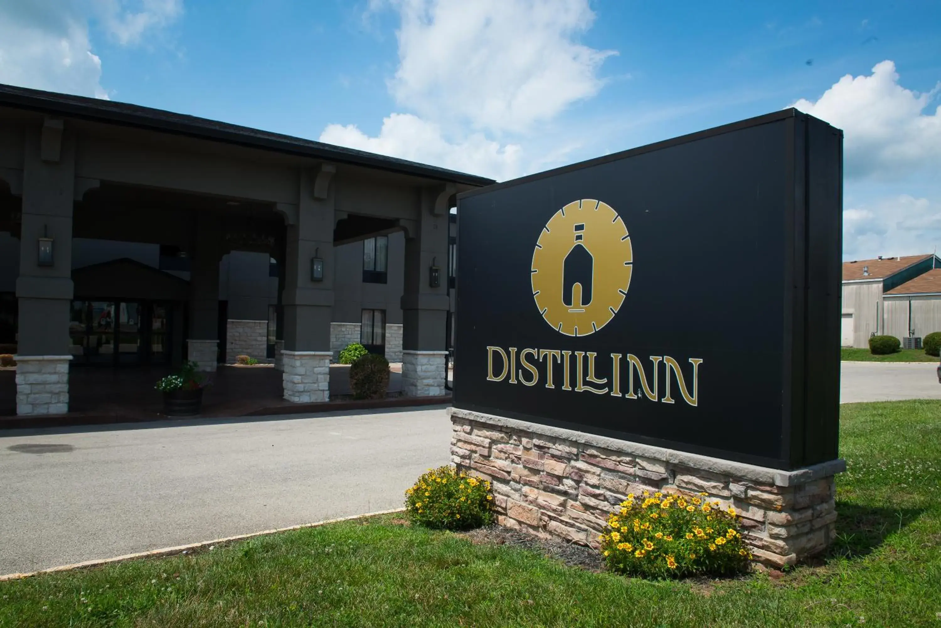 Distill-Inn Distill-Inn