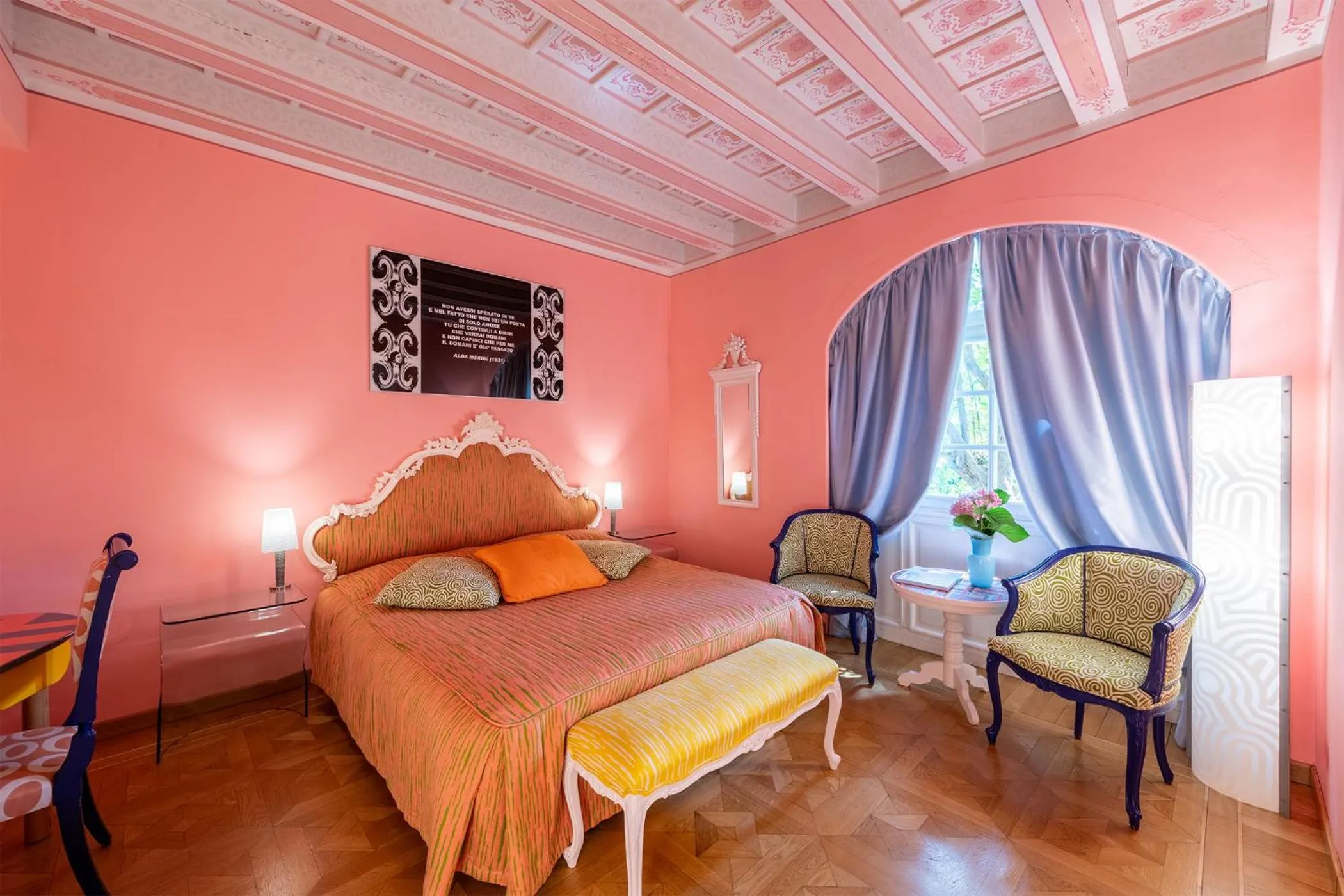 Bed in Byblos Art Hotel Villa Amistà