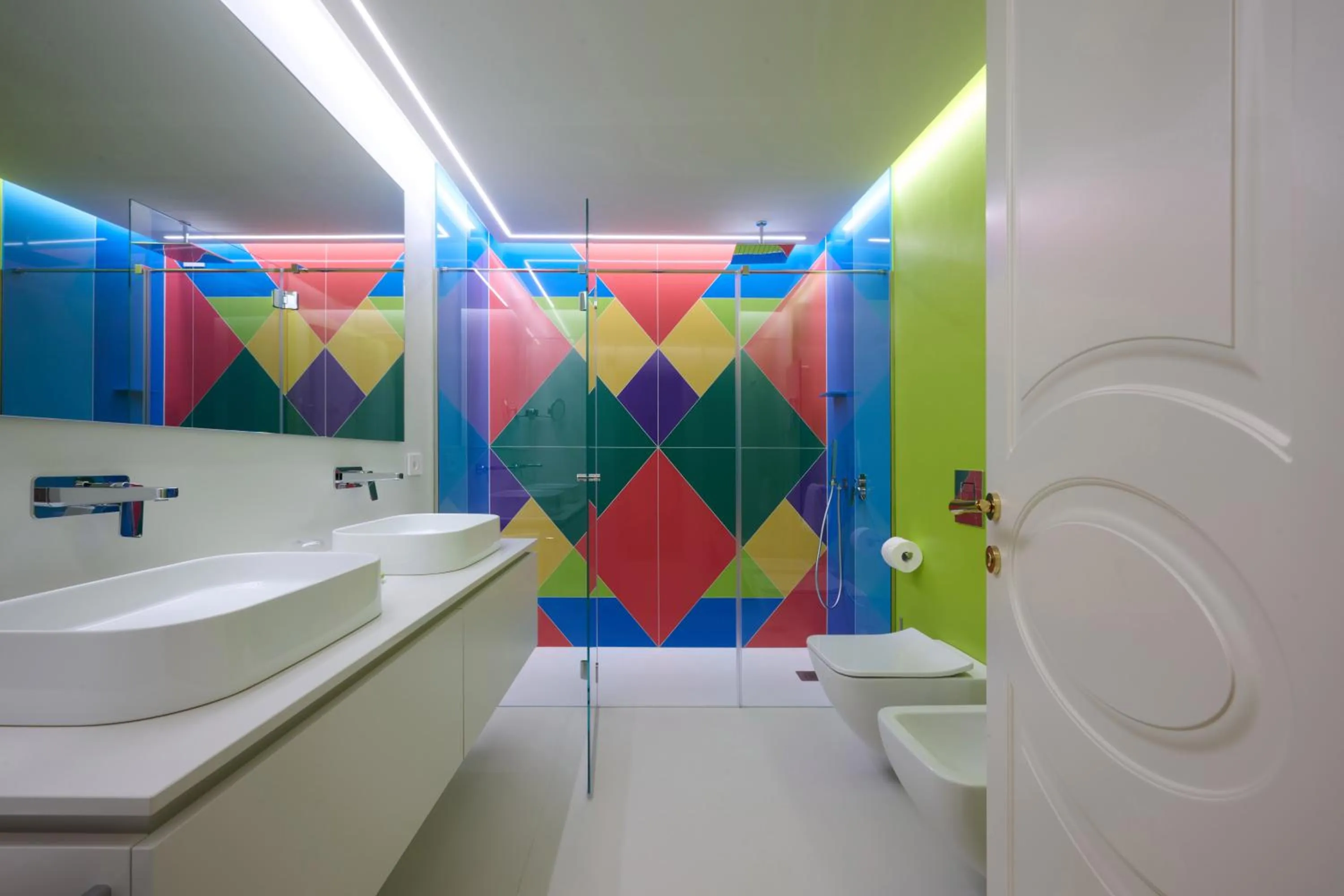 Bathroom in Byblos Art Hotel Villa Amistà