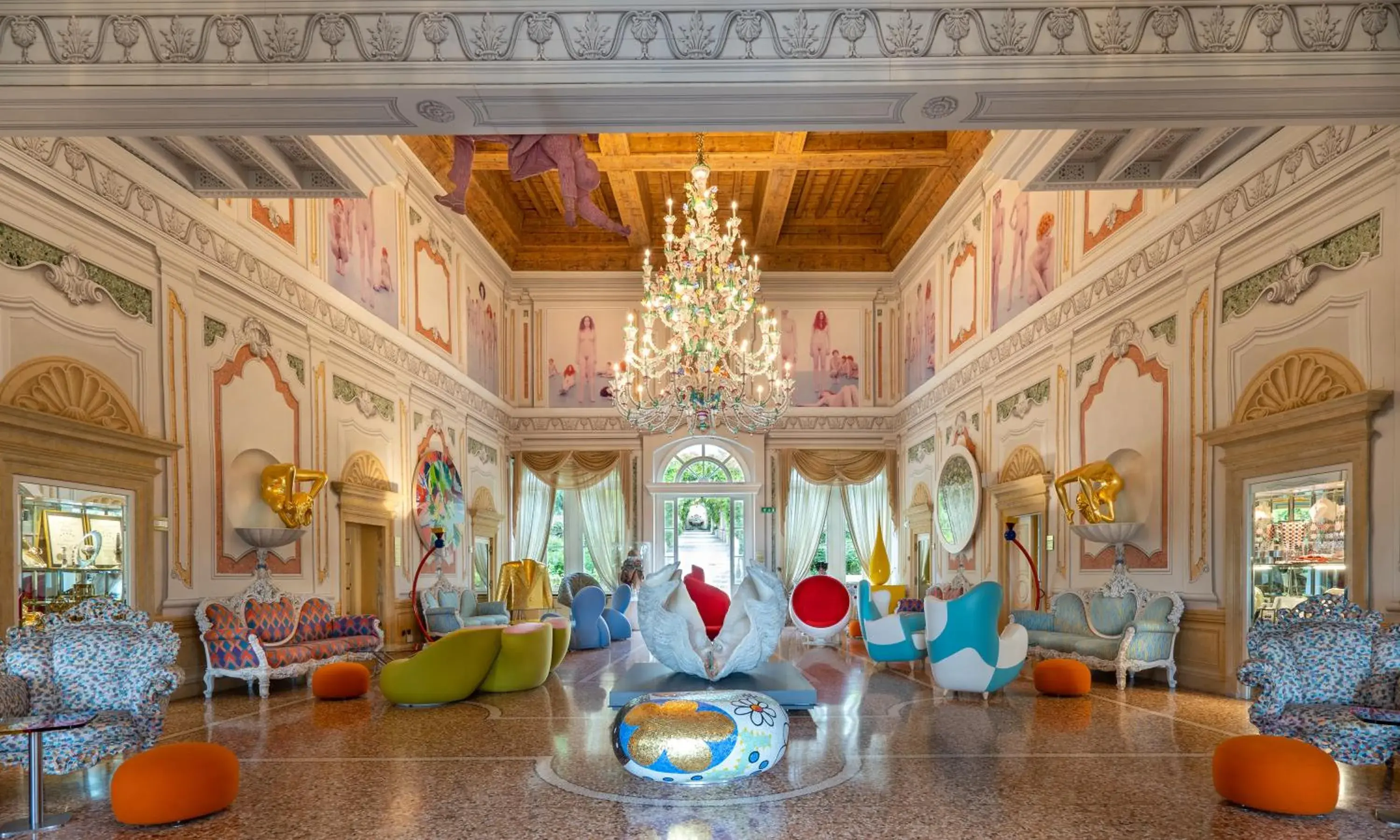 Lobby or reception in Byblos Art Hotel Villa Amistà Lobby or reception in Byblos Art Hotel Villa Amistà