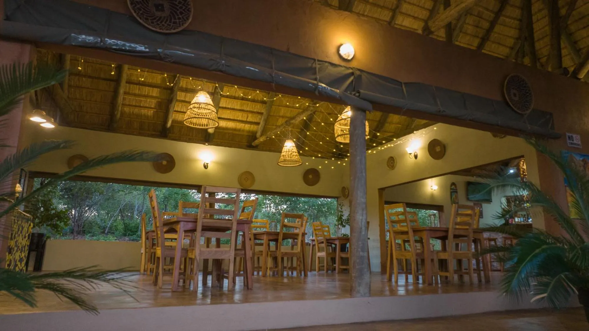 Restaurant/places to eat in The Nkhosi Livingstone Lodge and Spa